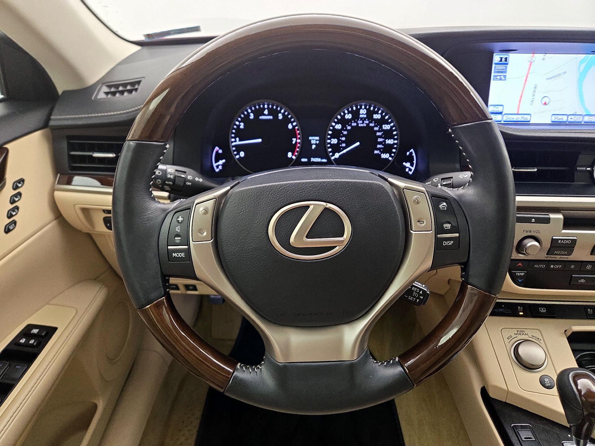 Thumbnail: 2014 Lexus ES - 10