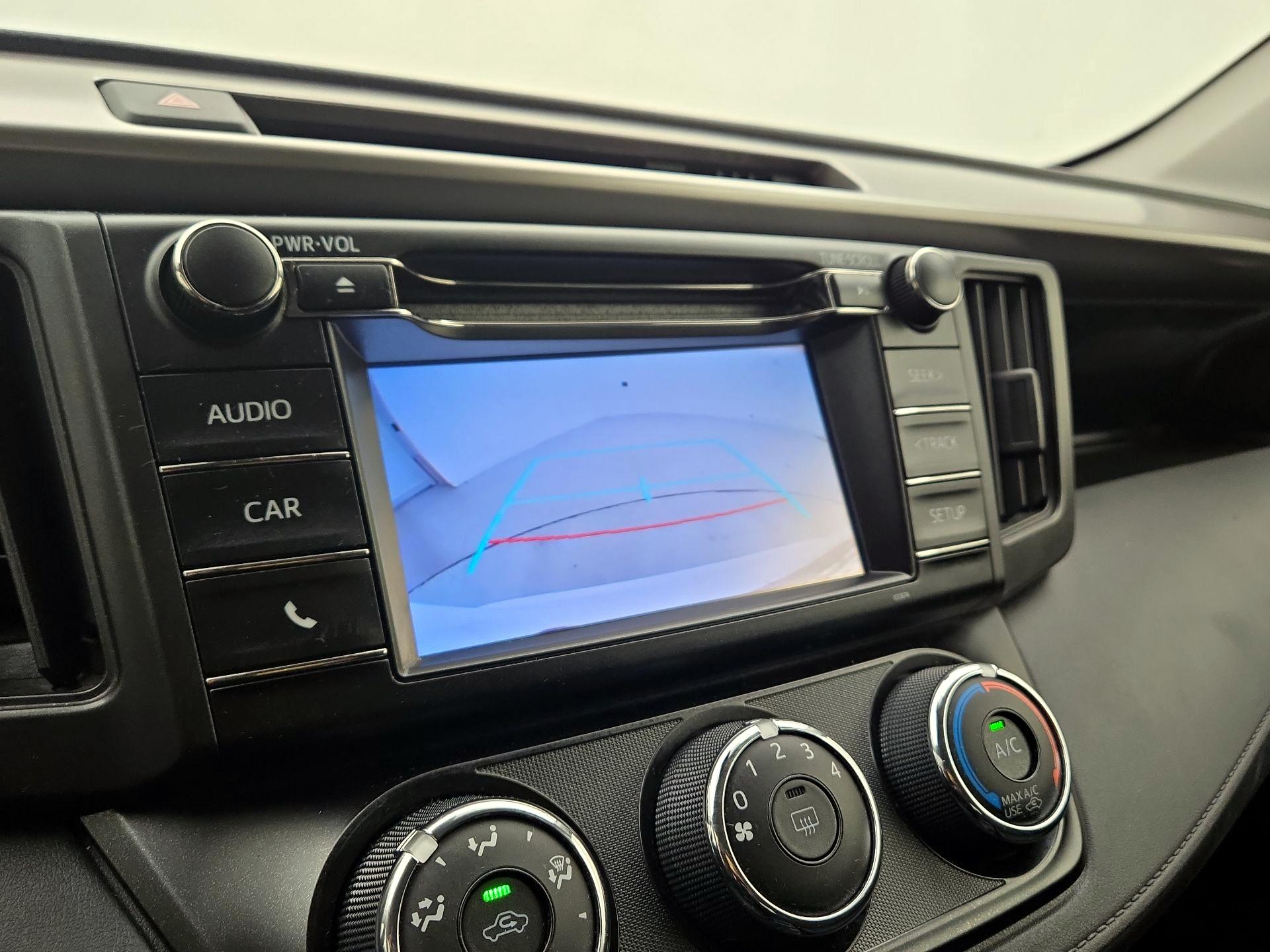 Thumbnail: 2018 Toyota RAV4 - 14