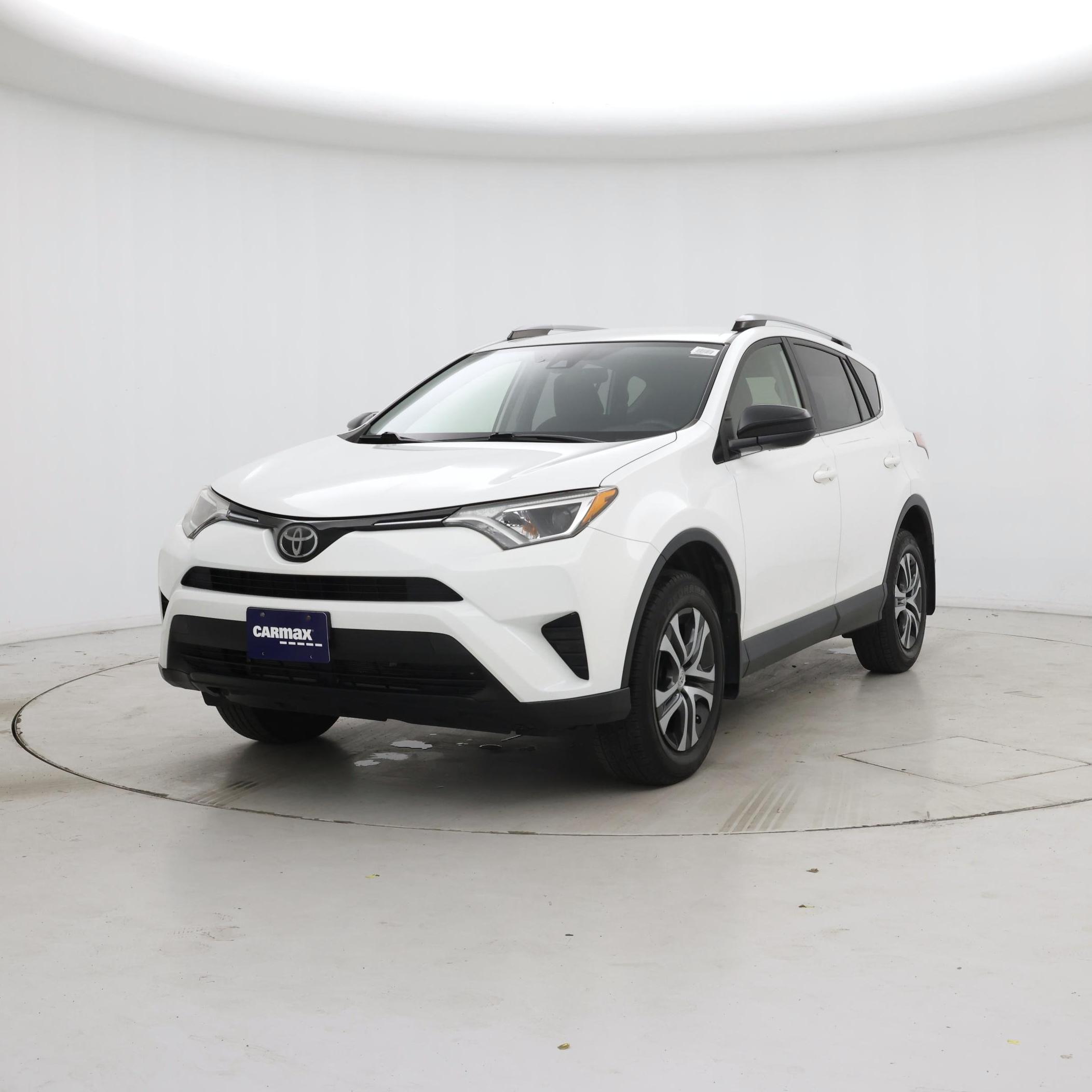 Thumbnail: 2018 Toyota RAV4 - 4