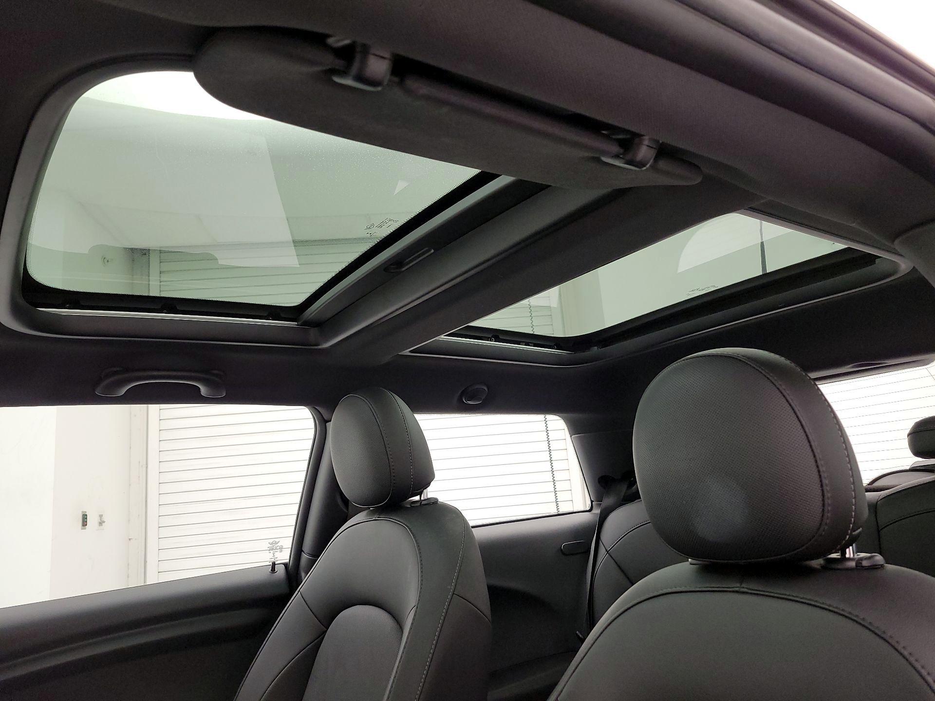 Thumbnail: 2019 MINI Cooper Hardtop - 19