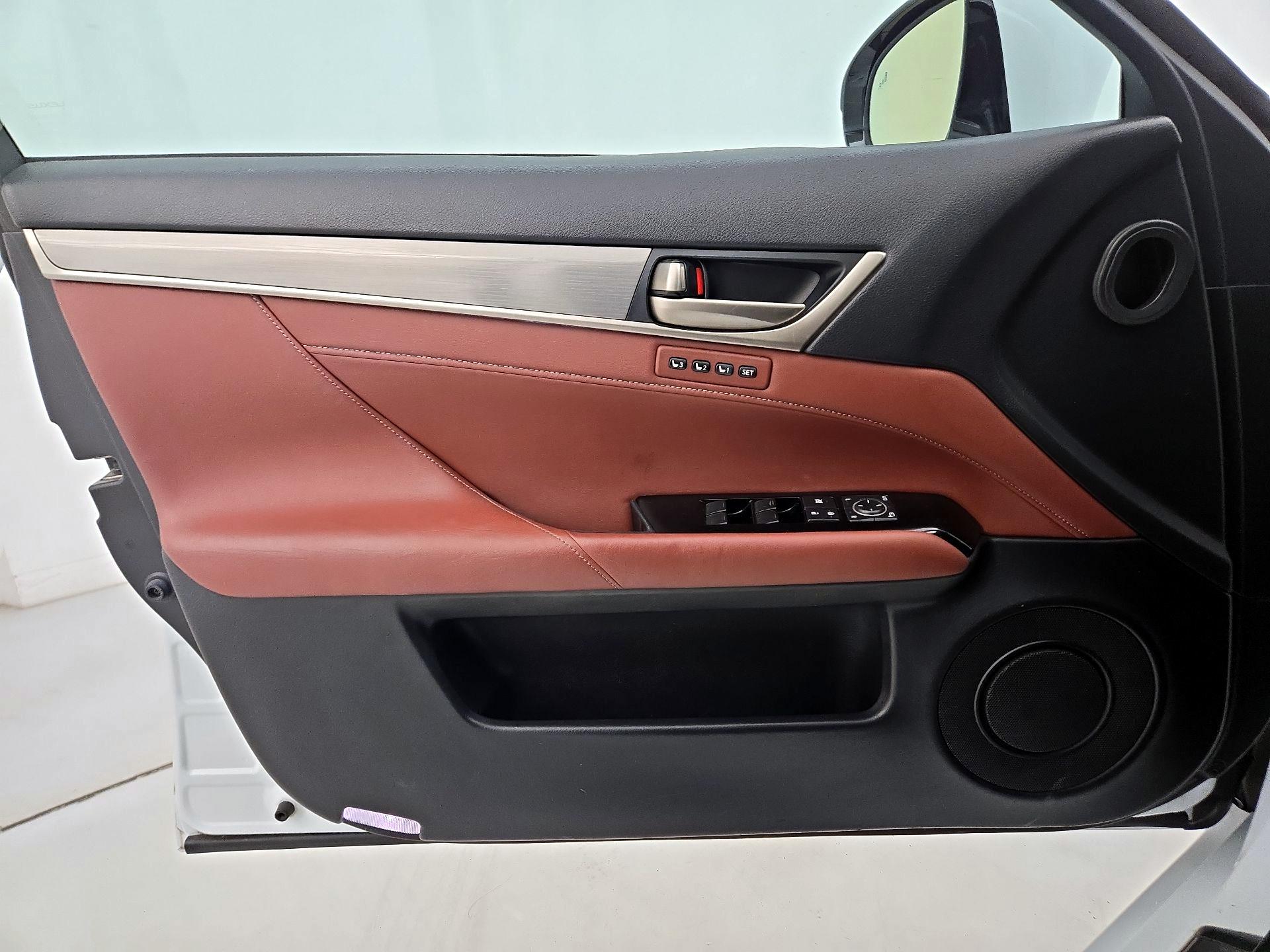 Thumbnail: 2015 Lexus GS - 12