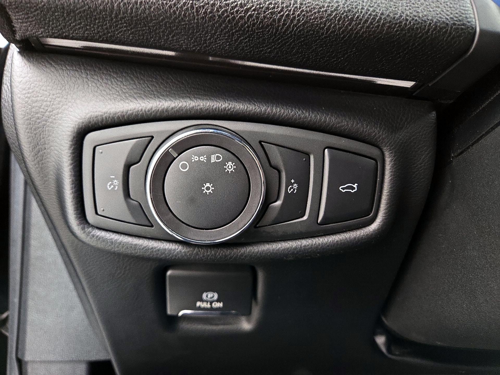 Thumbnail: 2017 Lincoln MKZ - 13