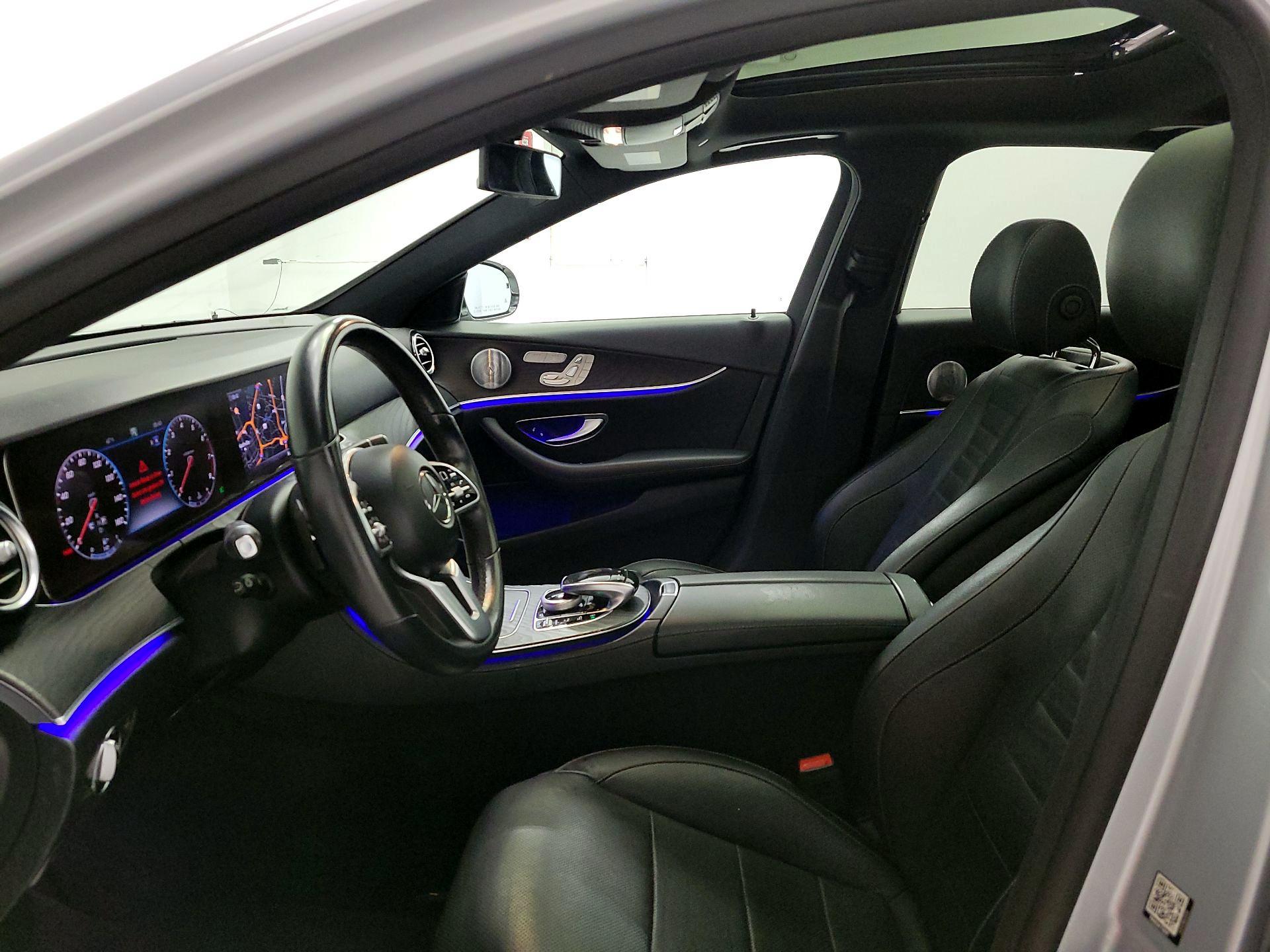 Thumbnail: 2020 Mercedes-Benz E-Class - 11