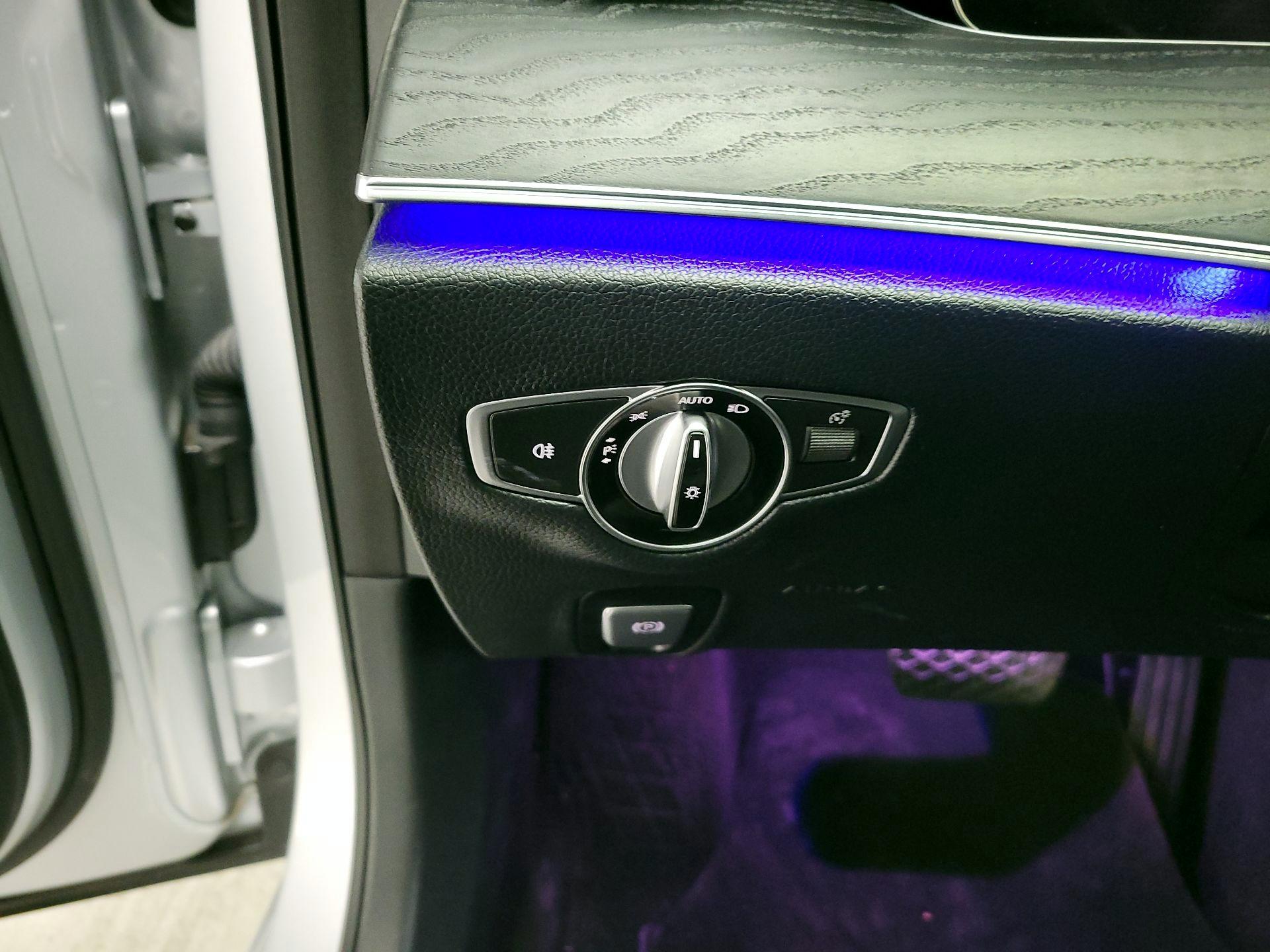 Thumbnail: 2020 Mercedes-Benz E-Class - 13