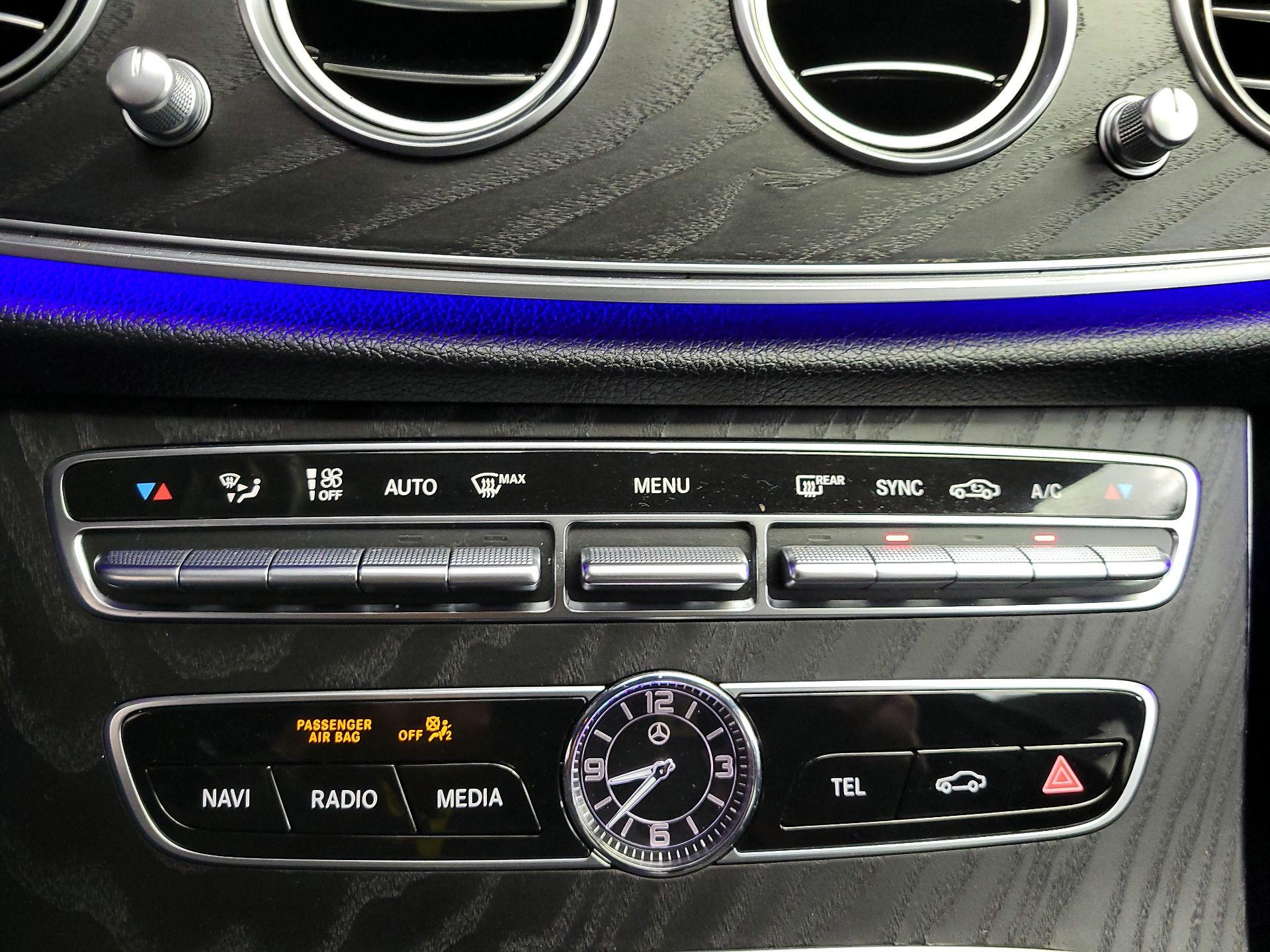 Thumbnail: 2020 Mercedes-Benz E-Class - 17