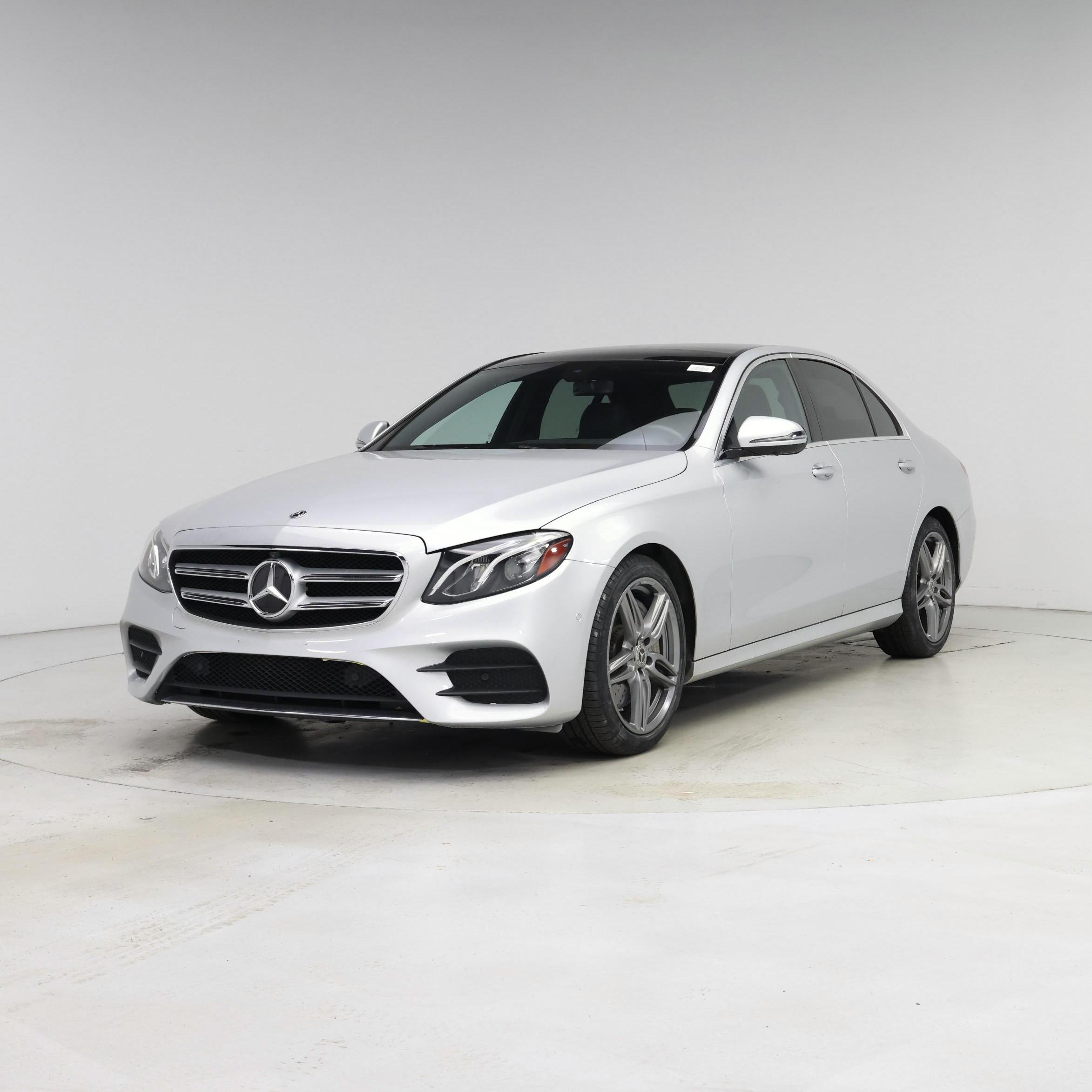 Thumbnail: 2020 Mercedes-Benz E-Class - 4