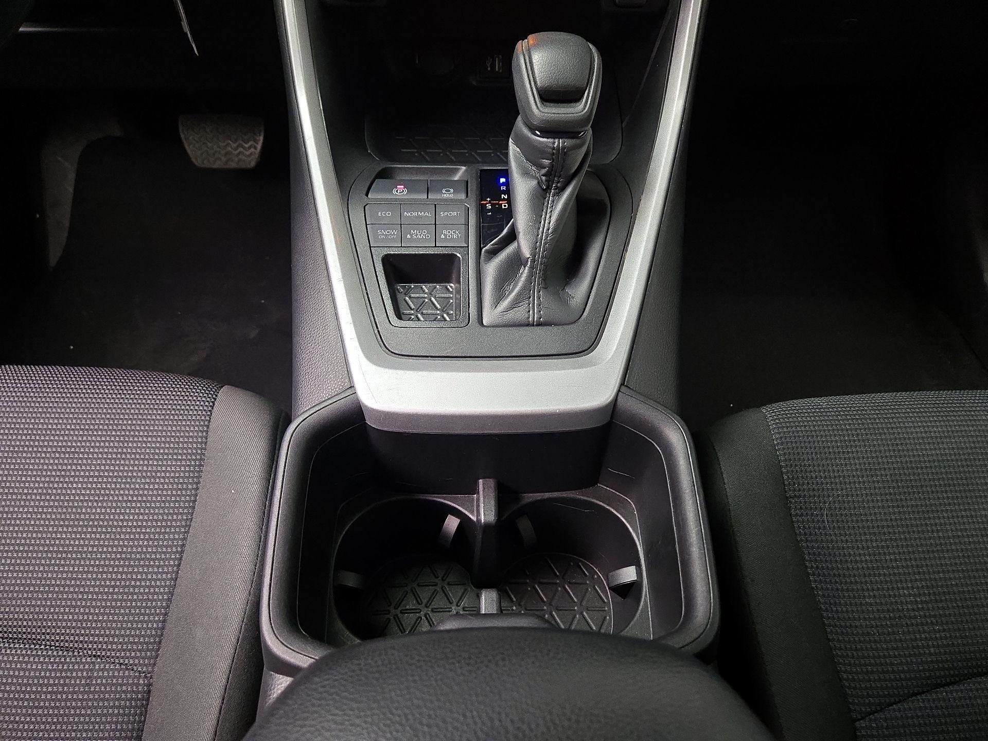 Thumbnail: 2024 Toyota RAV4 - 17