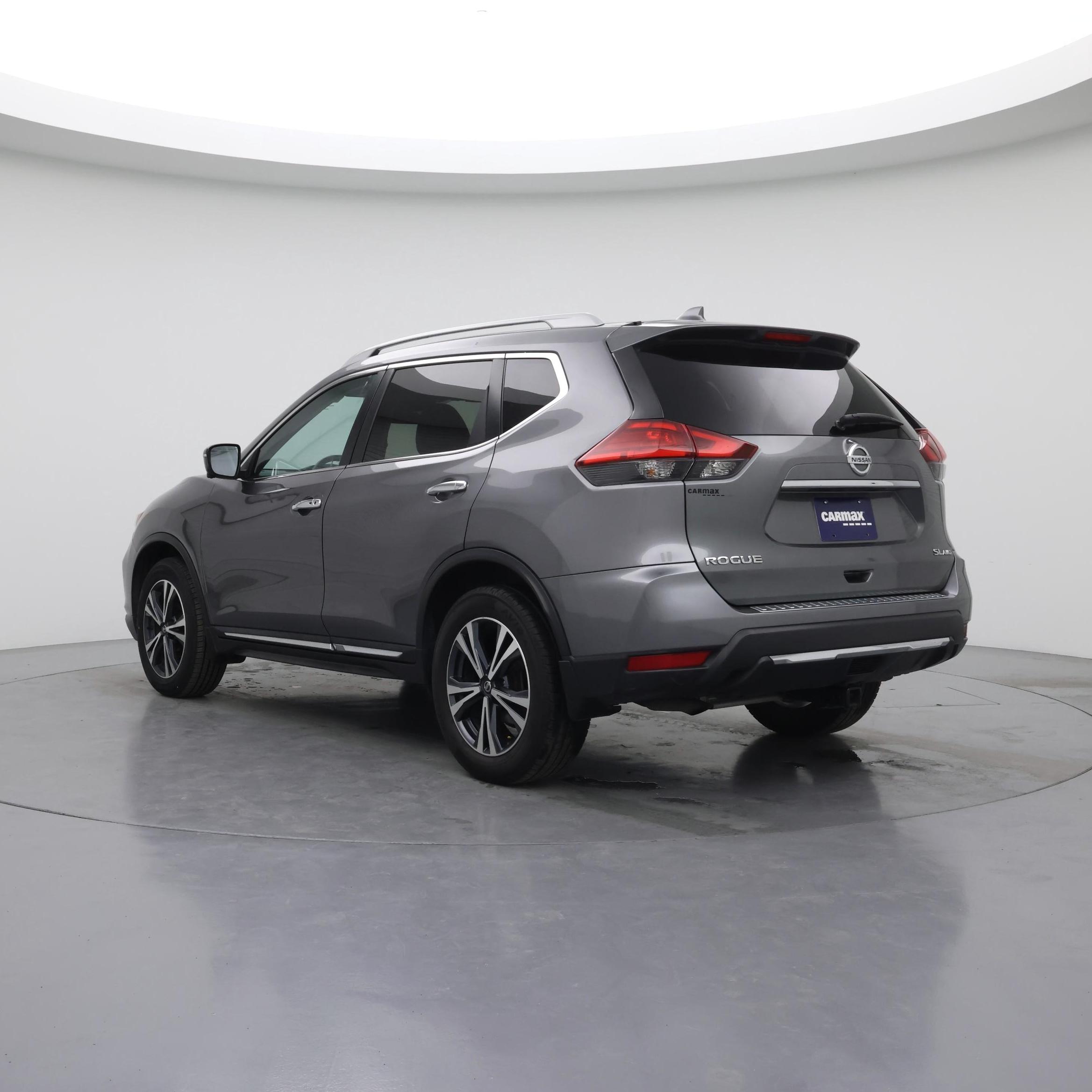 Thumbnail: 2017 Nissan Rogue - 2