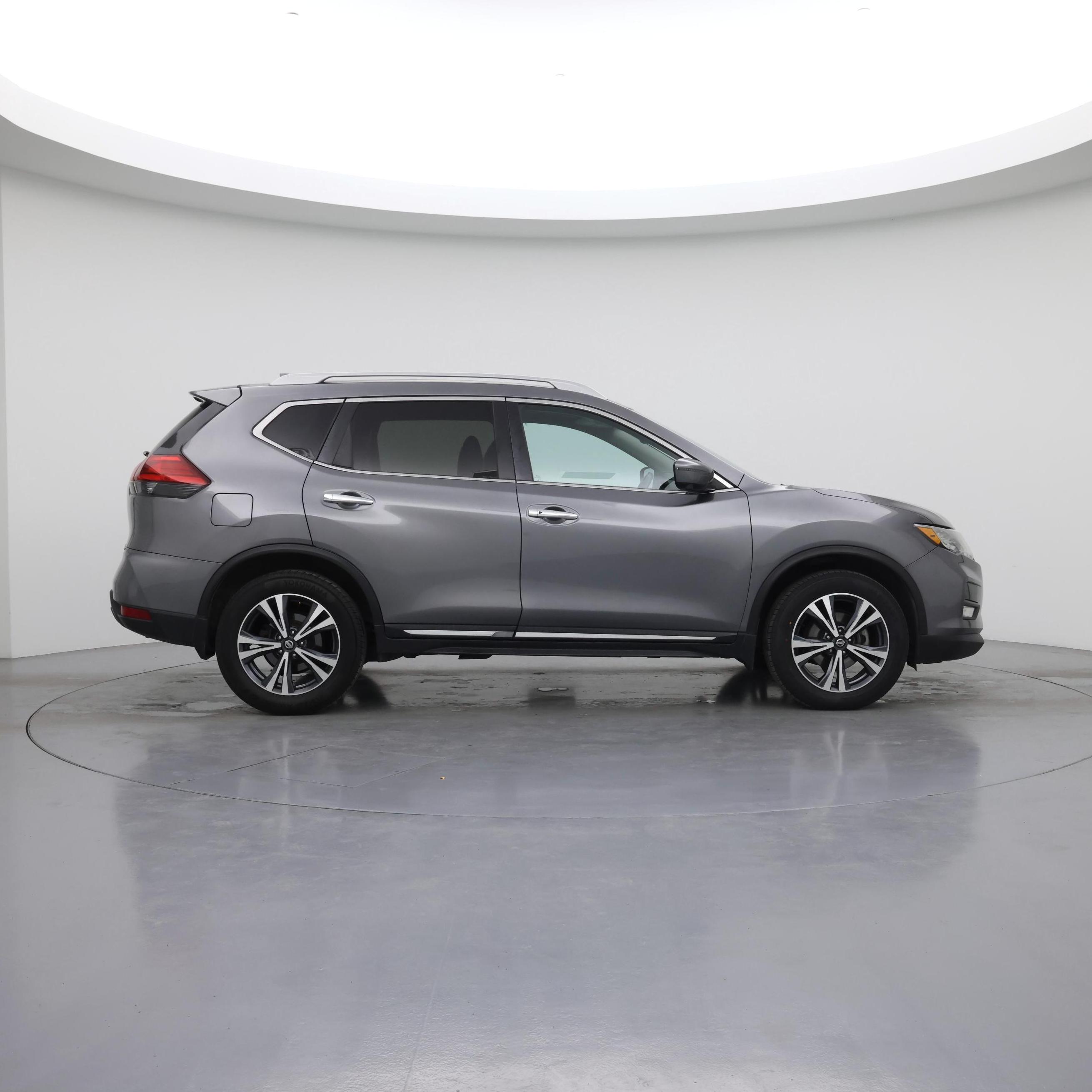 Thumbnail: 2017 Nissan Rogue - 7