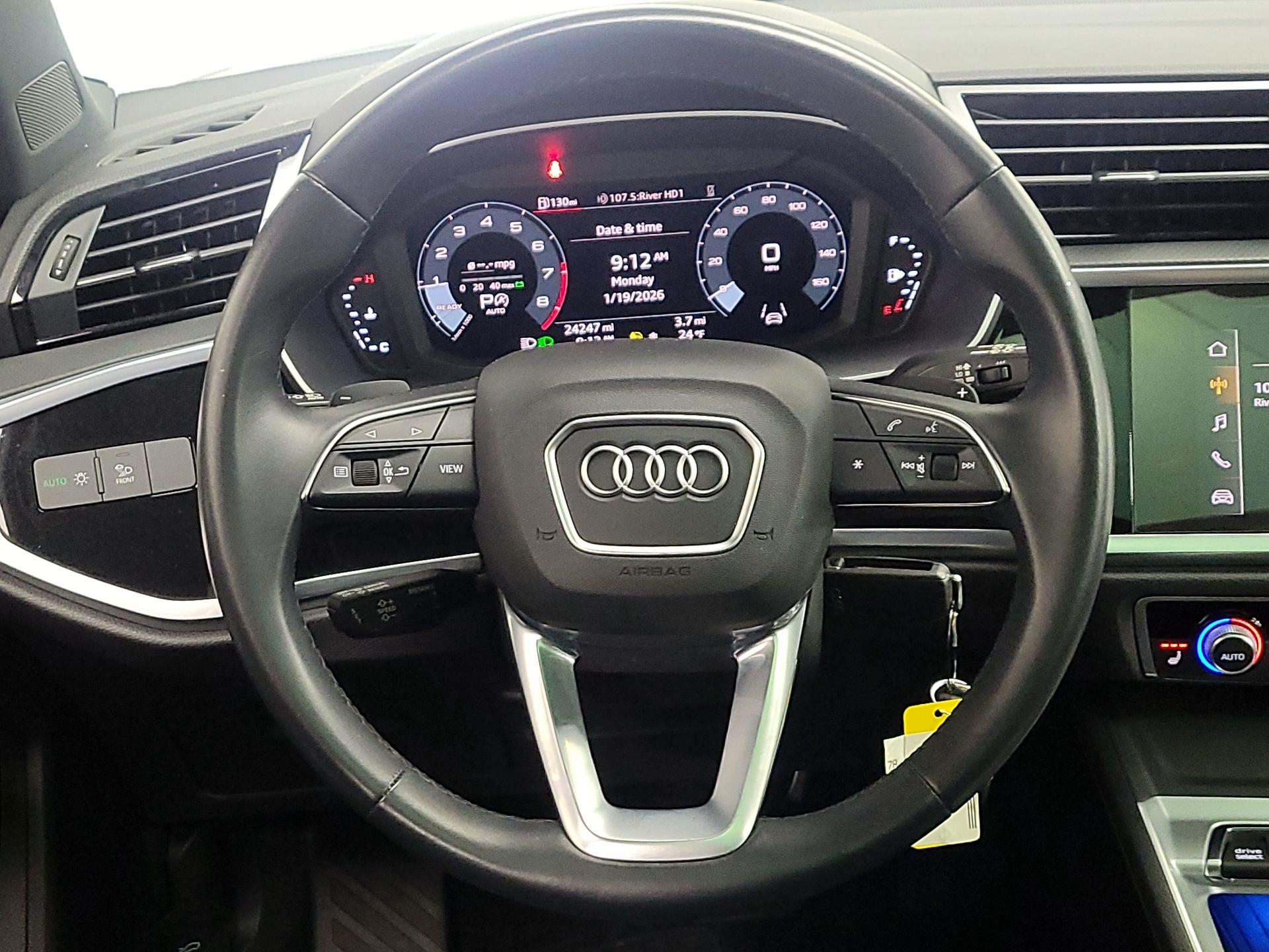 Thumbnail: 2022 Audi Q3 - 10