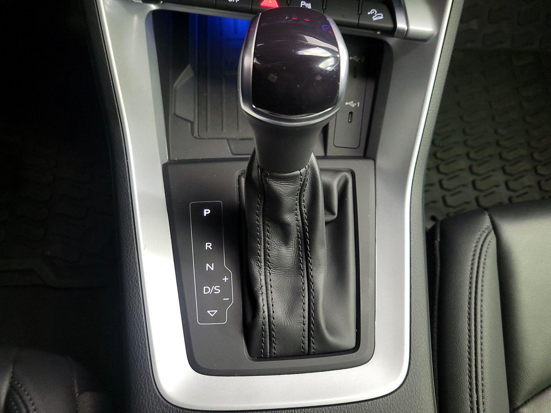 Thumbnail: 2022 Audi Q3 - 17