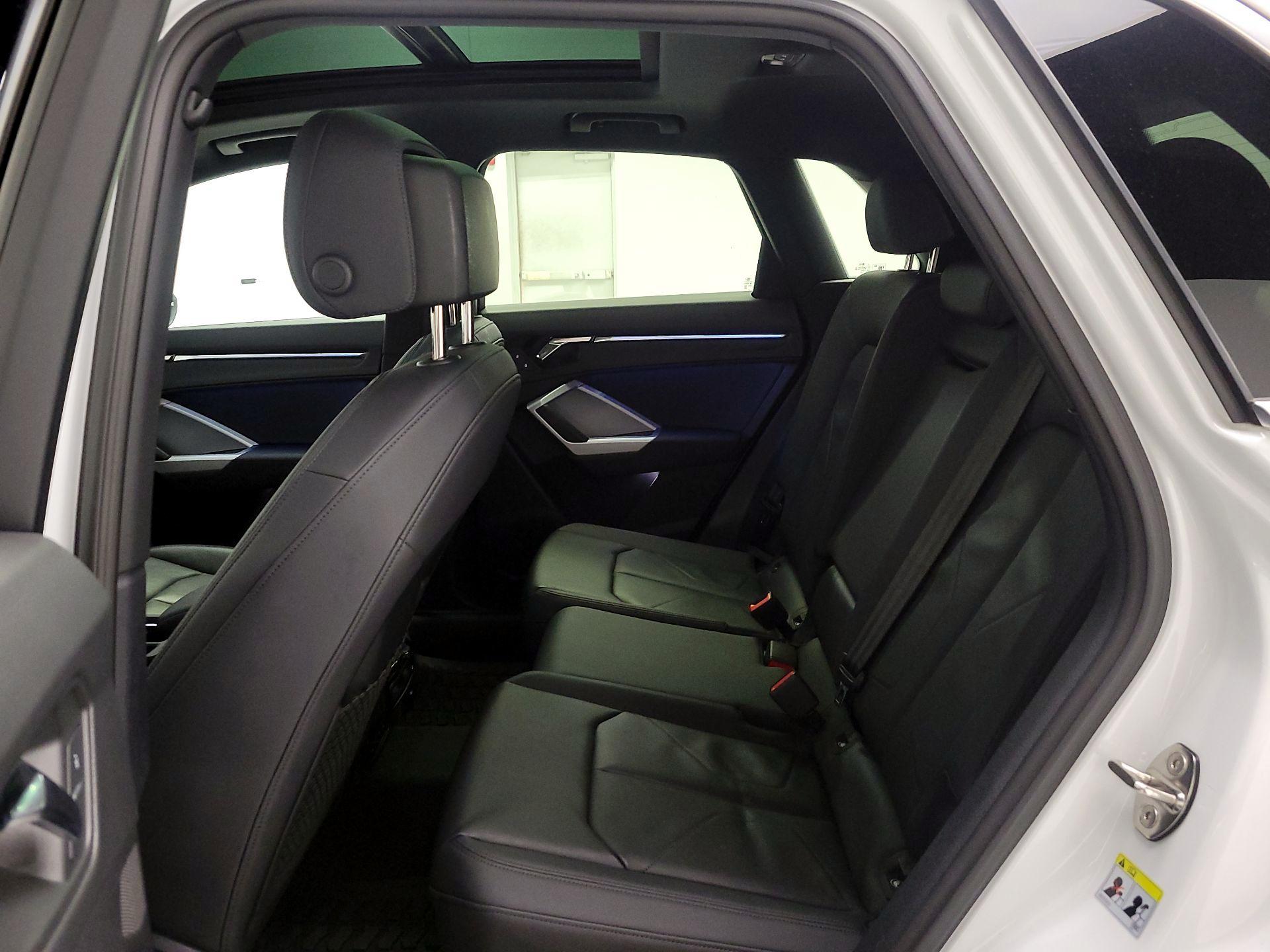 Thumbnail: 2022 Audi Q3 - 20