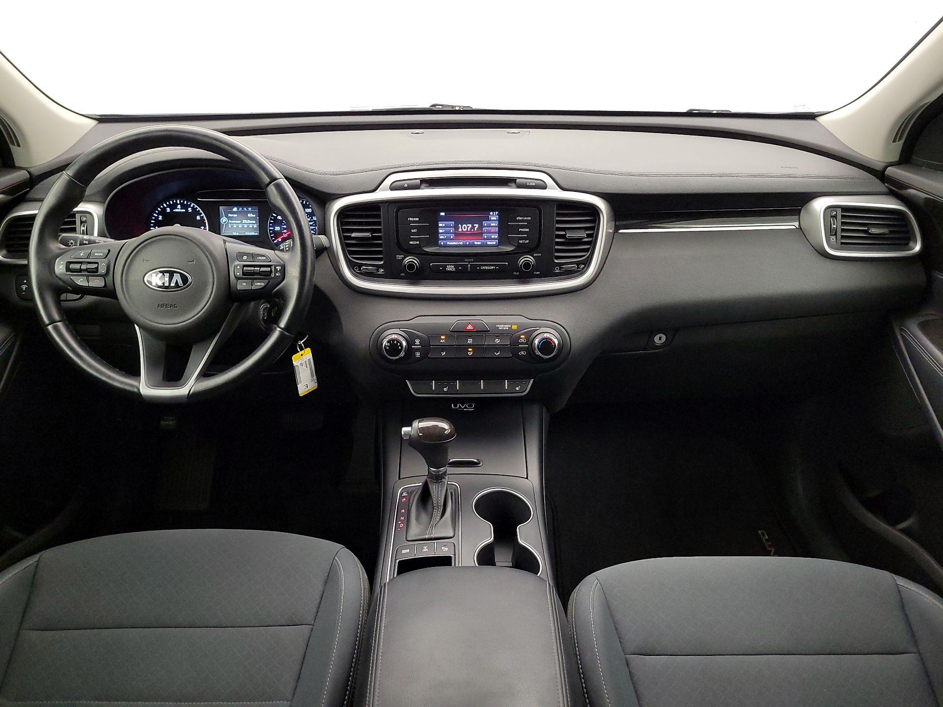 Thumbnail: 2016 Kia Sorento - 9