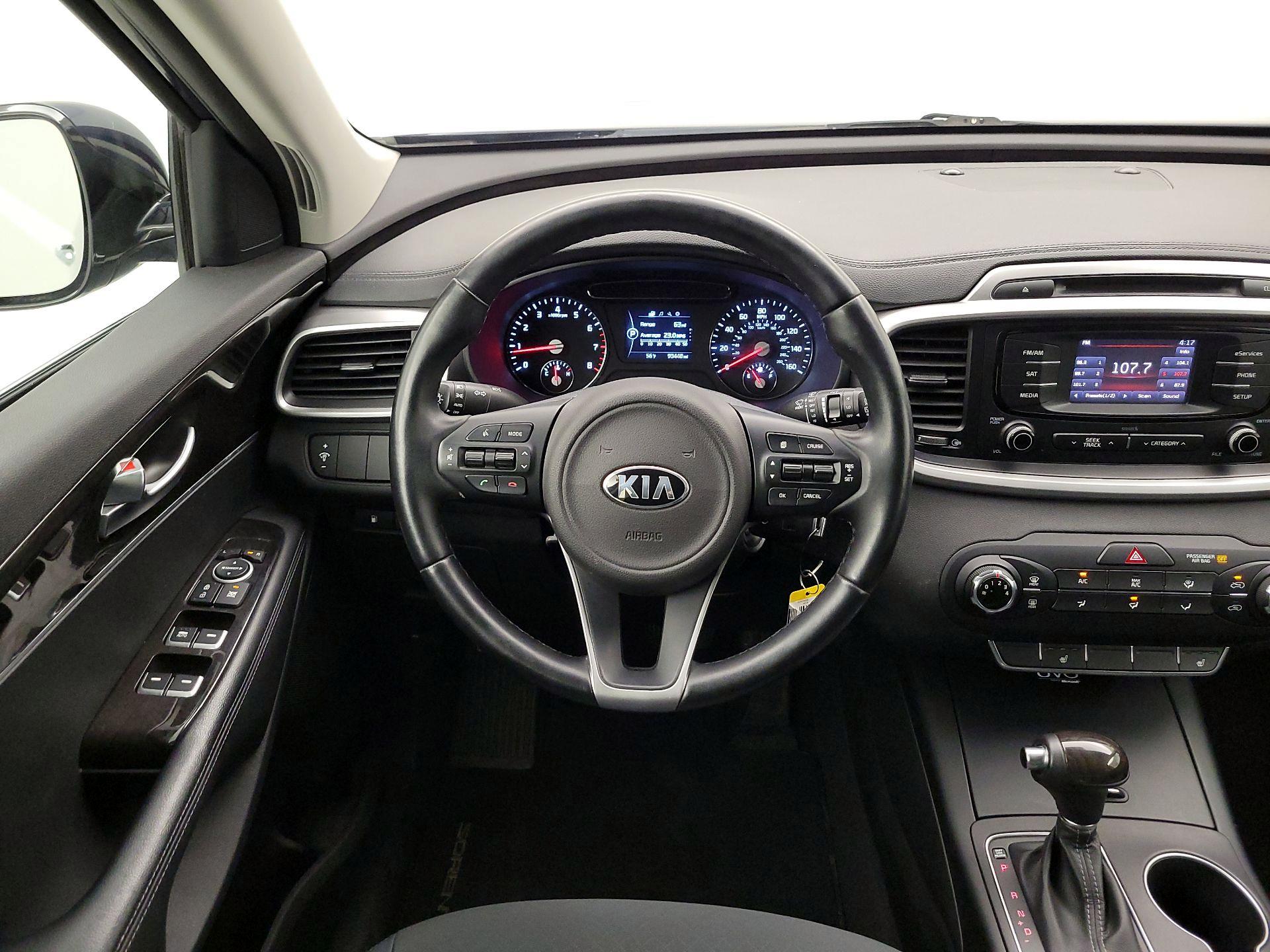 Thumbnail: 2016 Kia Sorento - 10