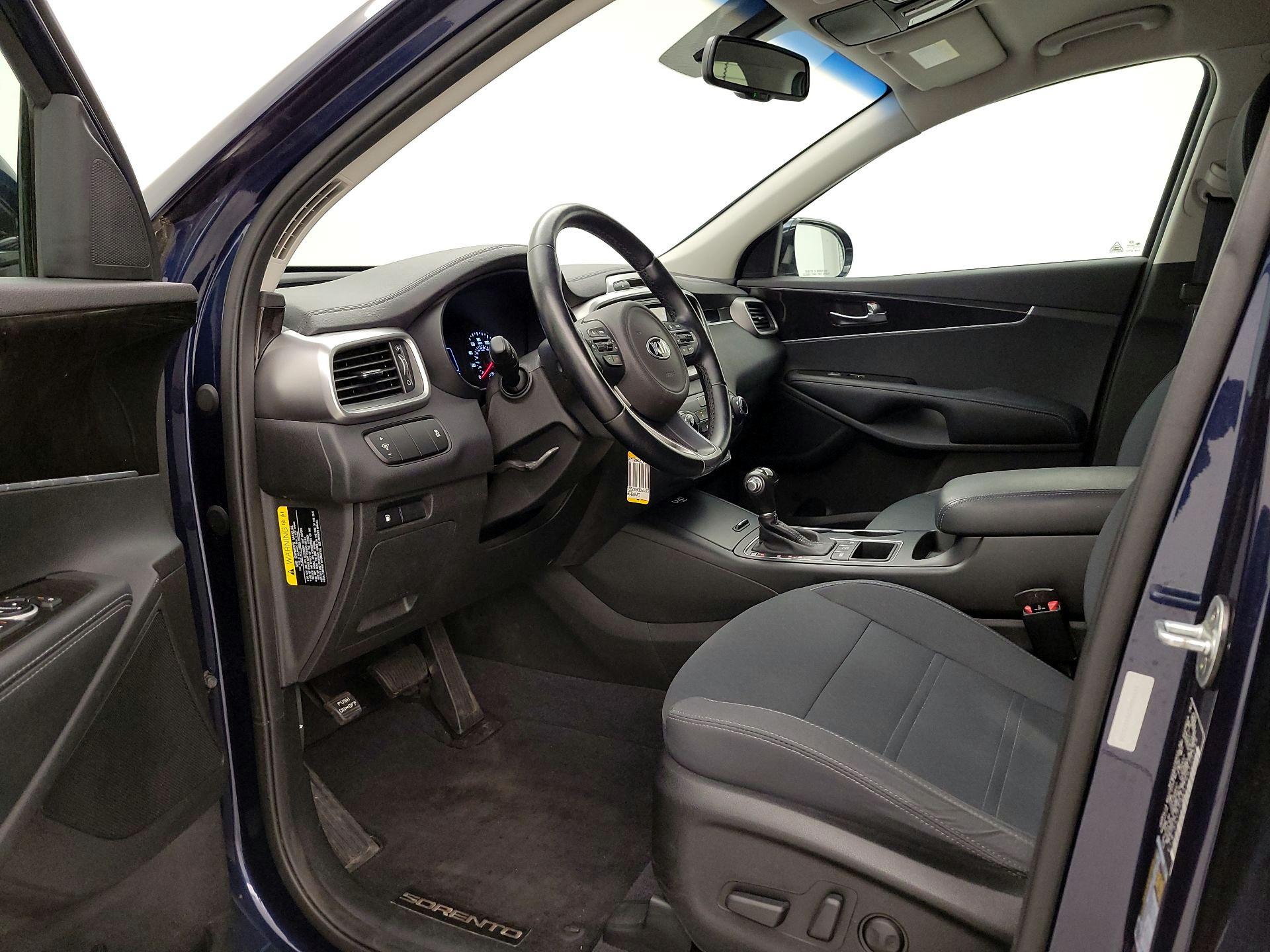 Thumbnail: 2016 Kia Sorento - 11