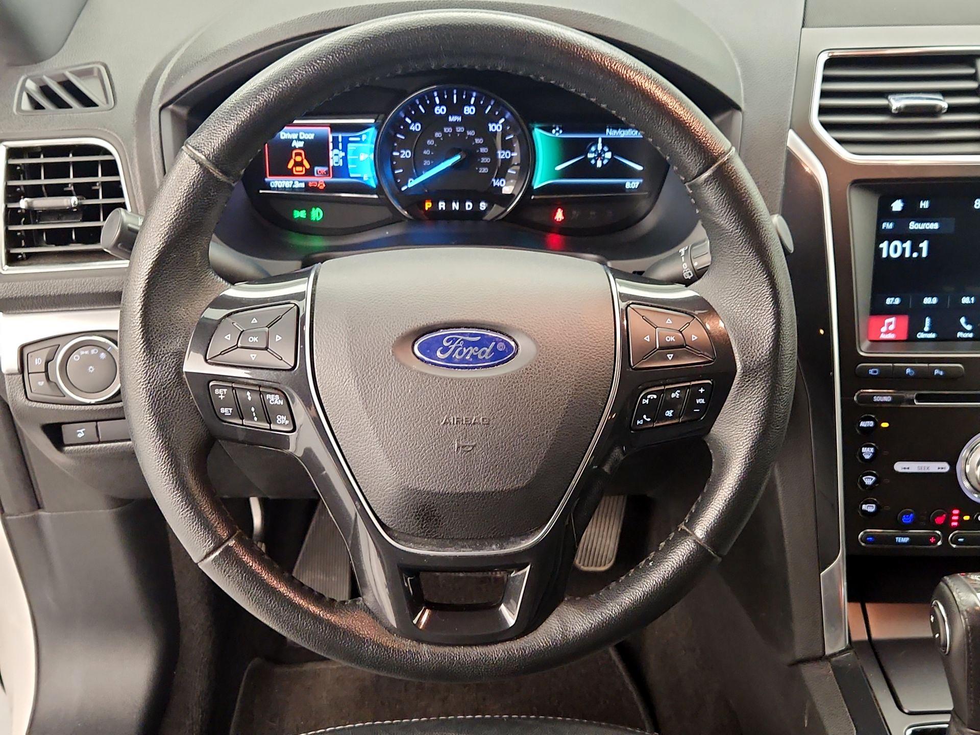 Thumbnail: 2018 Ford Explorer - 10