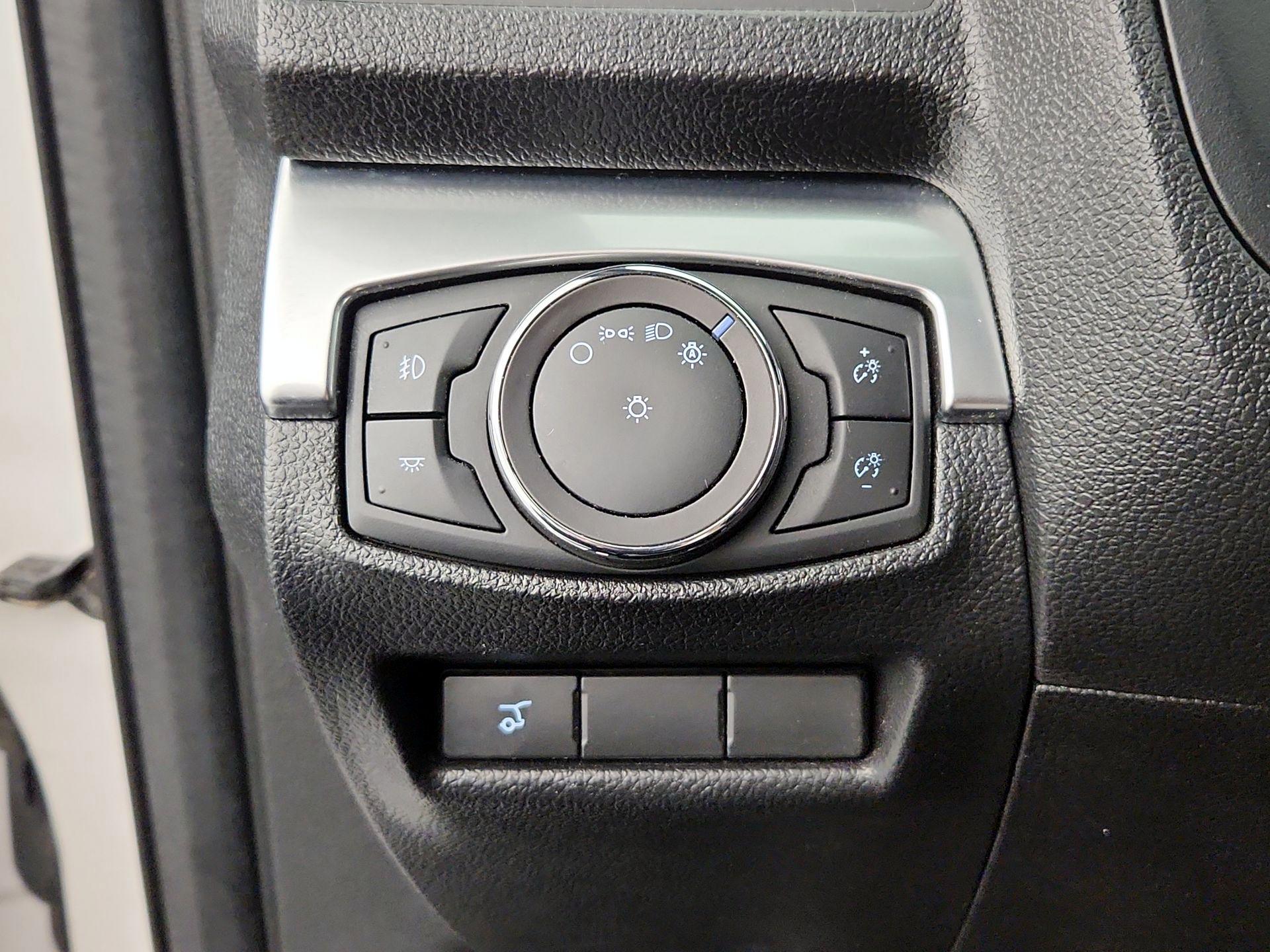 Thumbnail: 2018 Ford Explorer - 13