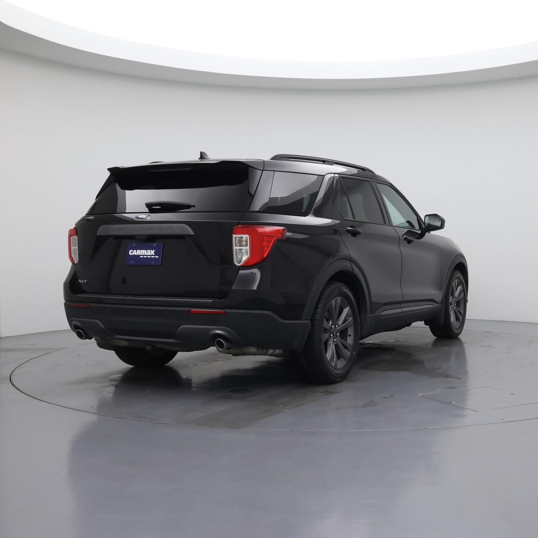 Thumbnail: 2021 Ford Explorer - 8