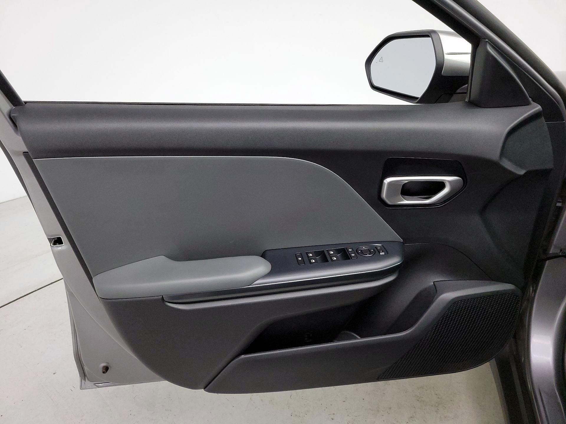 Thumbnail: 2025 Kia K4 - 12