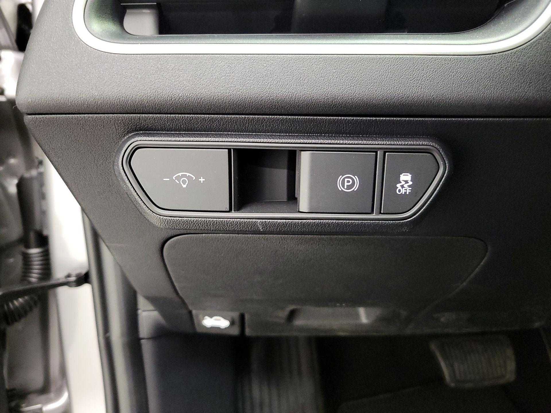 Thumbnail: 2025 Kia K4 - 13