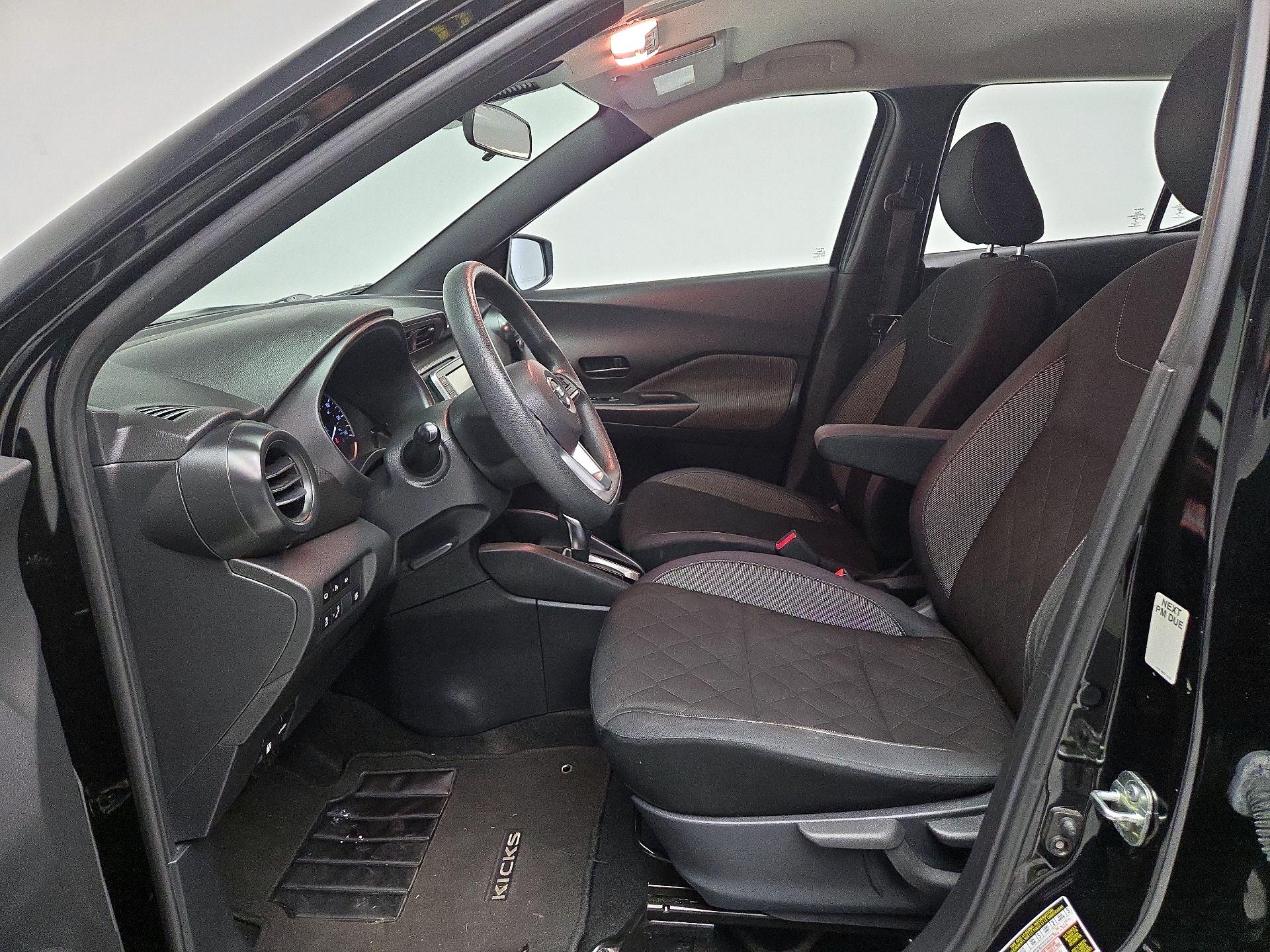 Thumbnail: 2020 Nissan Kicks - 11