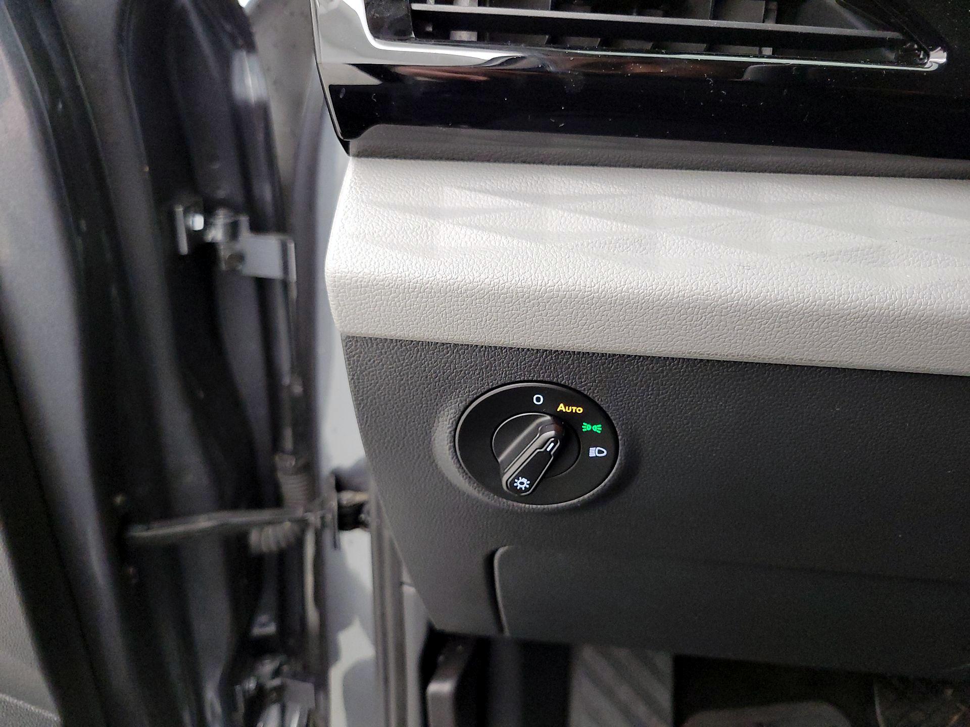 Thumbnail: 2024 Volkswagen Taos - 13