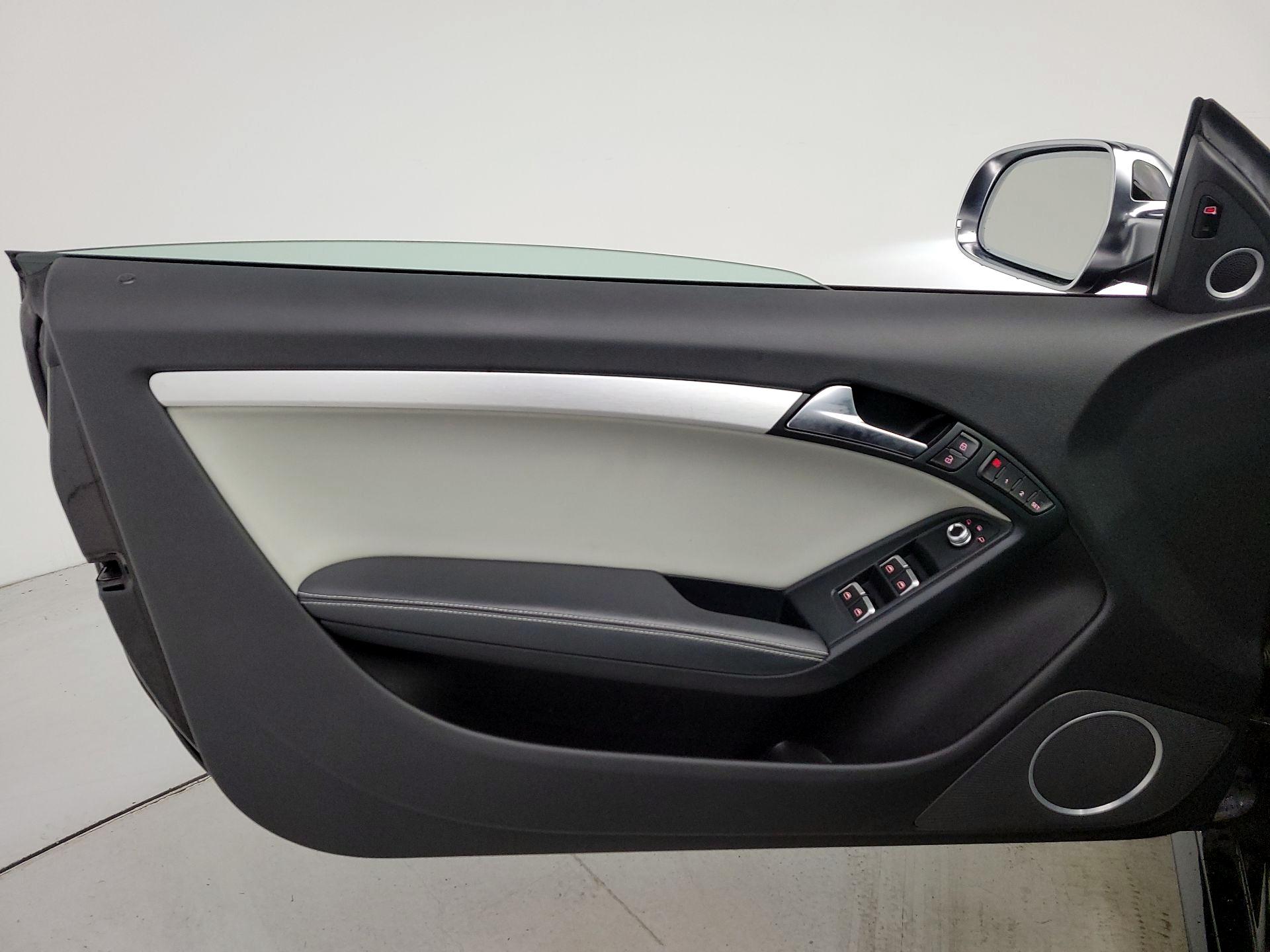 Thumbnail: 2015 Audi S5 - 12