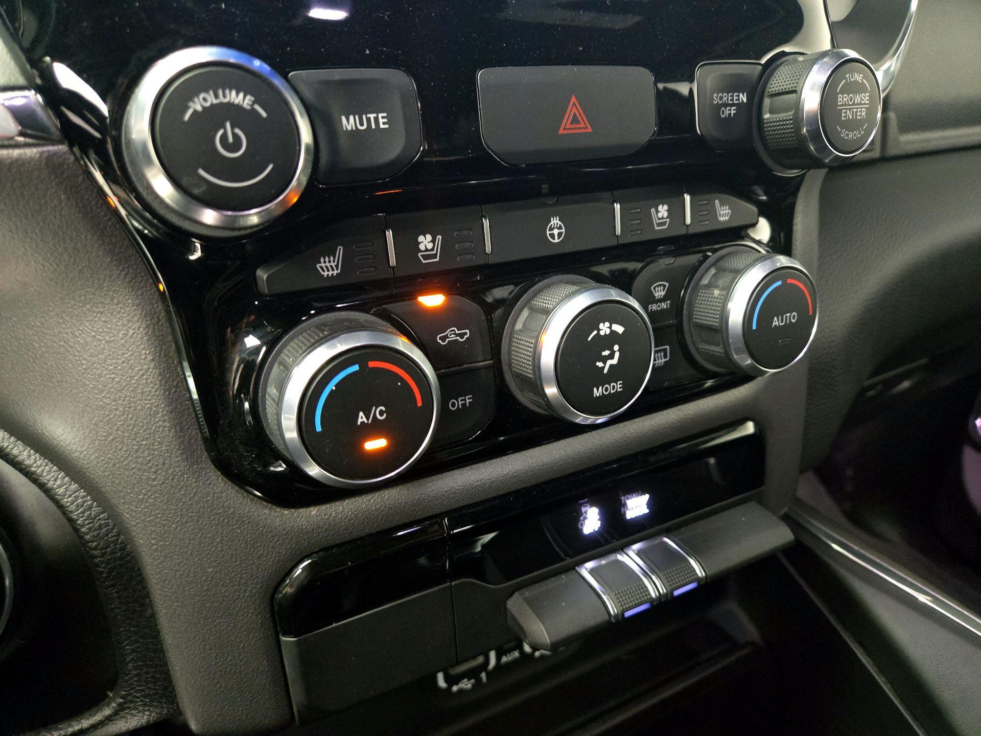 Thumbnail: 2024 RAM 1500 - 17