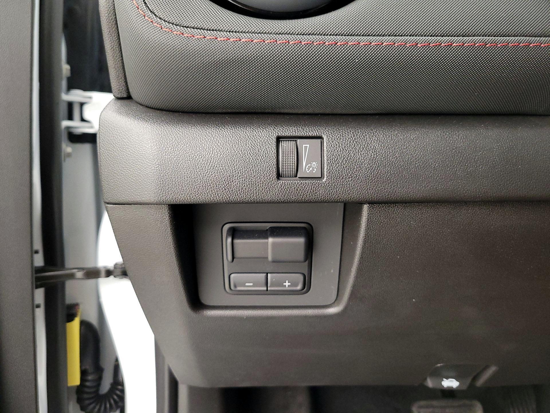 Thumbnail: 2025 Chevrolet Colorado - 13