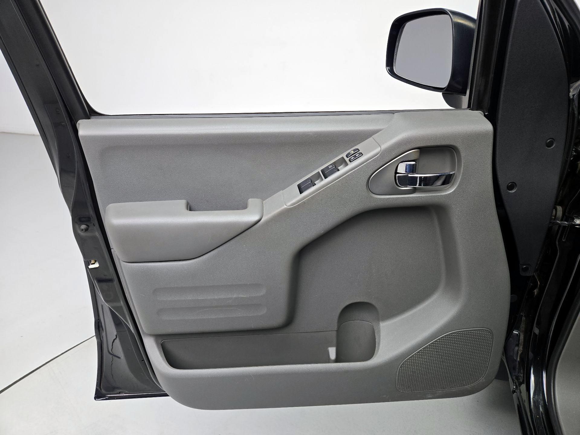 Thumbnail: 2019 Nissan Frontier - 12