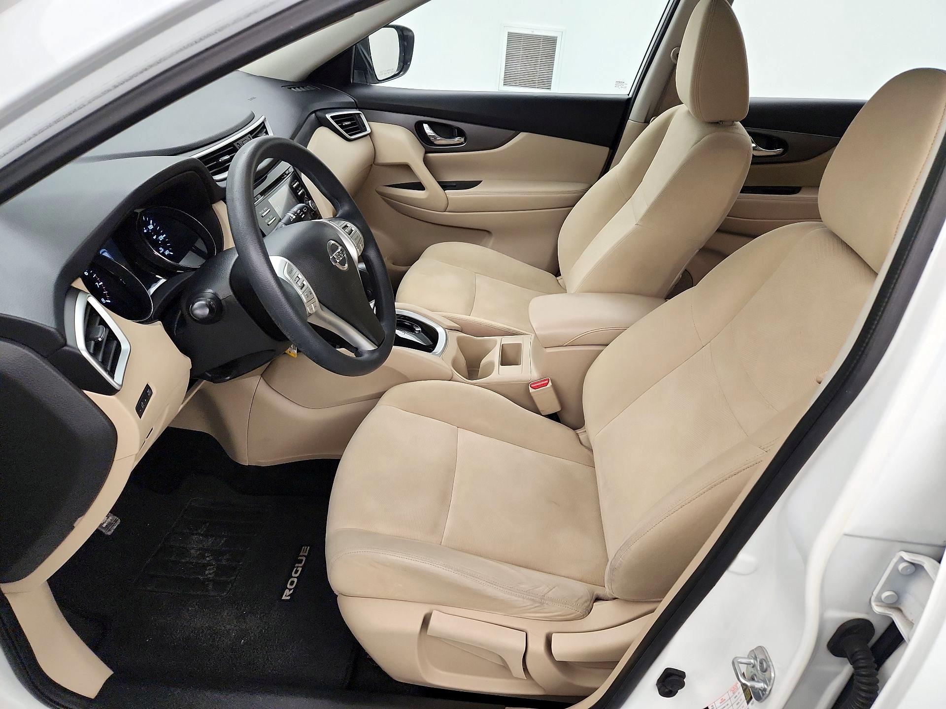 Thumbnail: 2016 Nissan Rogue - 11