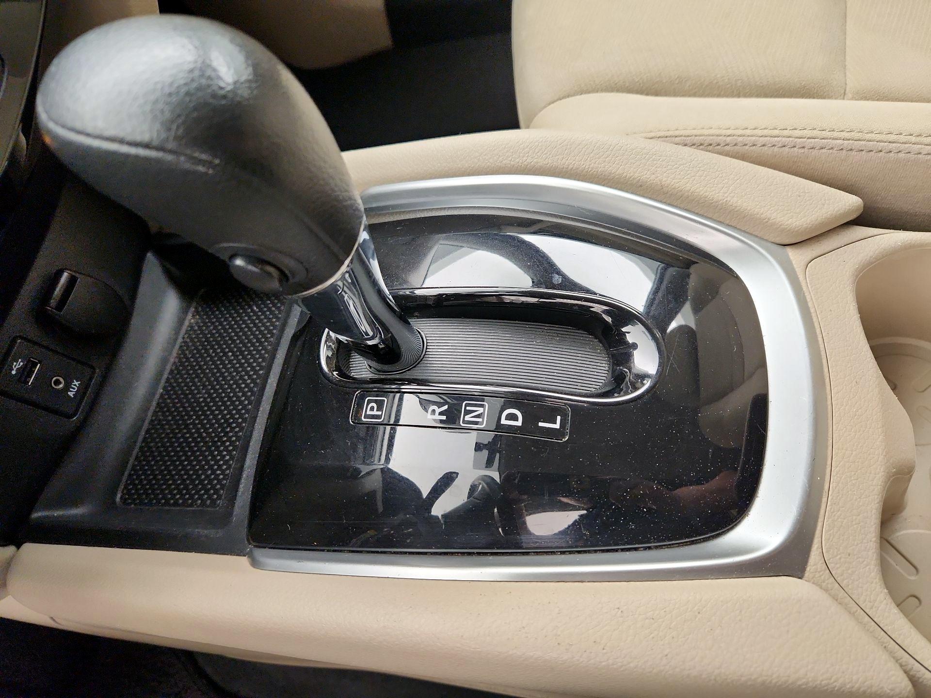 Thumbnail: 2016 Nissan Rogue - 17