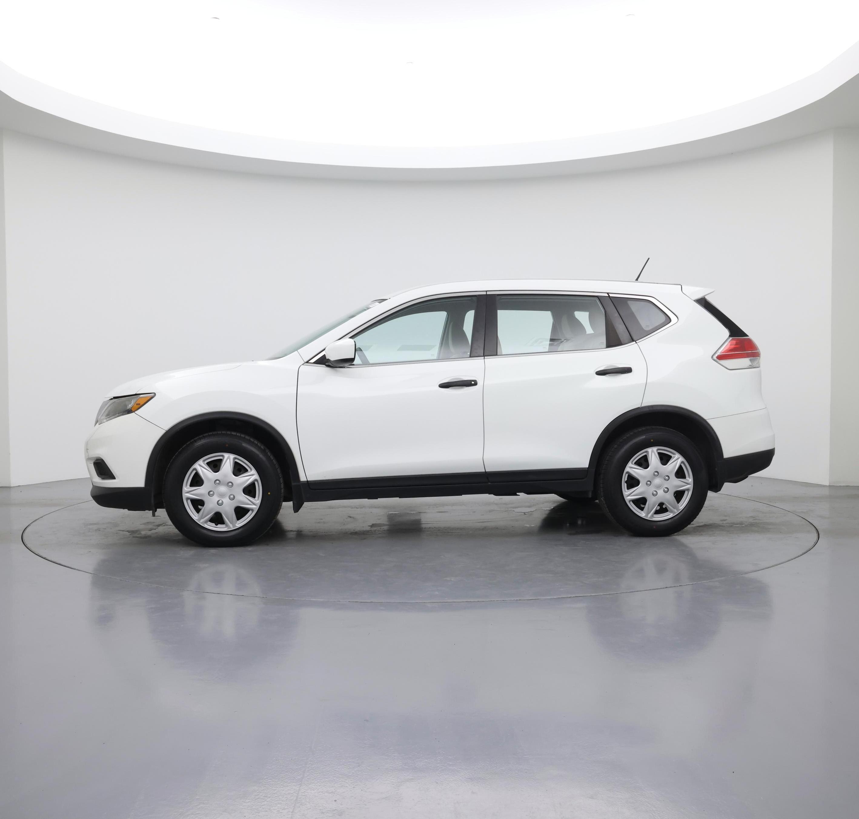 Thumbnail: 2016 Nissan Rogue - 3