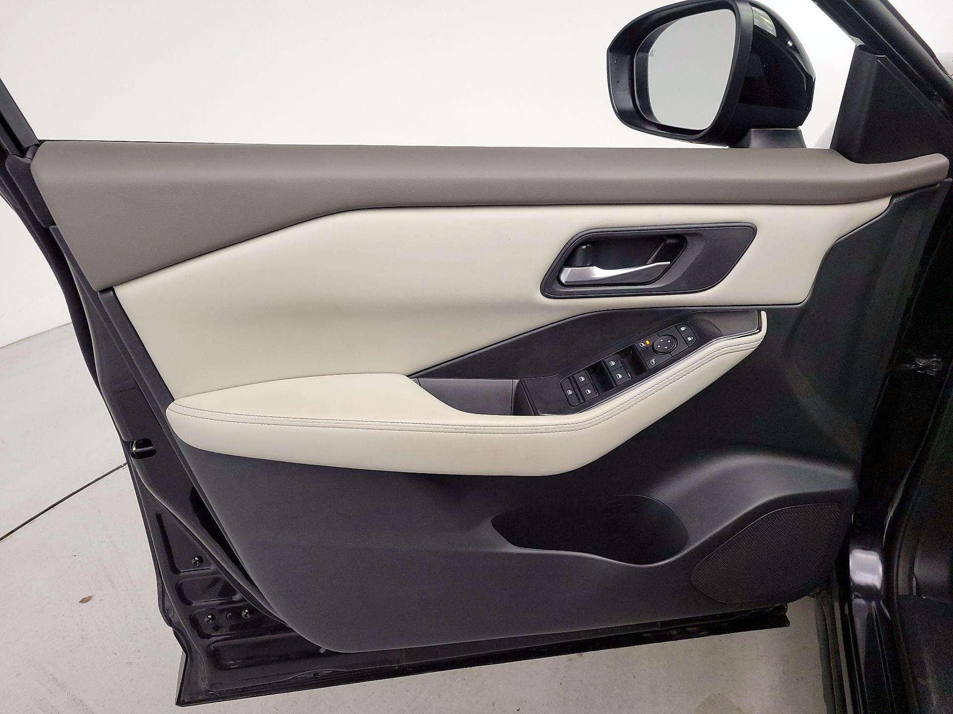 Thumbnail: 2025 Nissan Rogue - 12