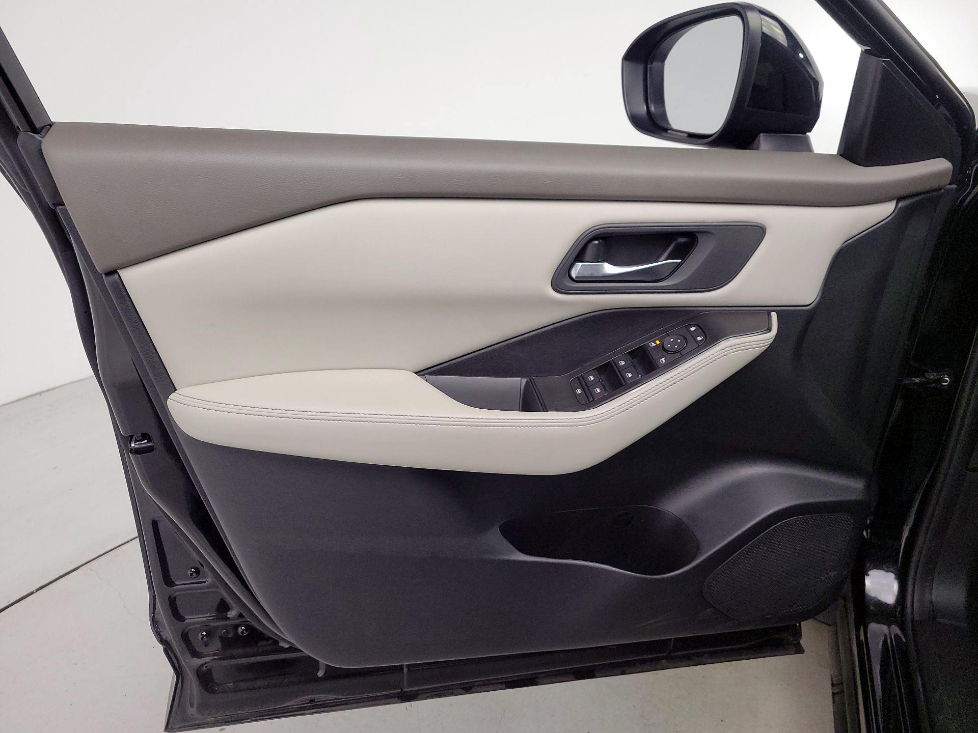 Thumbnail: 2025 Nissan Rogue - 12