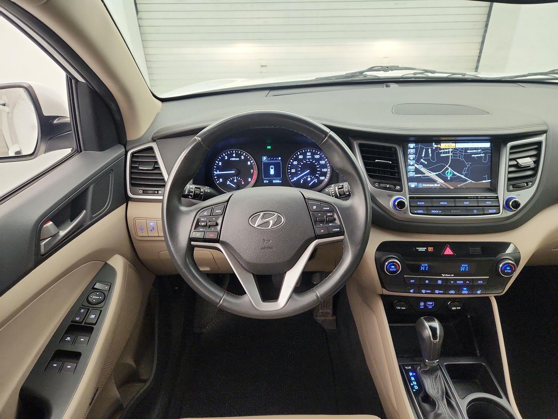 Thumbnail: 2018 Hyundai Tucson - 10