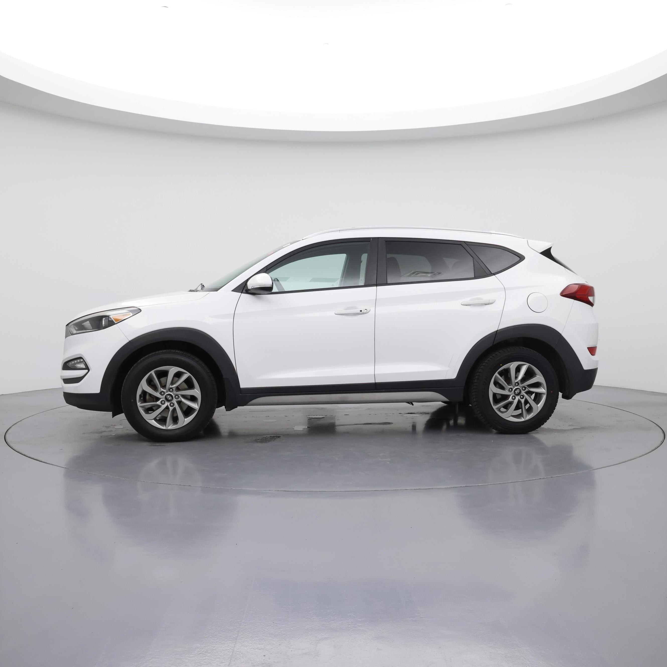 Thumbnail: 2018 Hyundai Tucson - 3