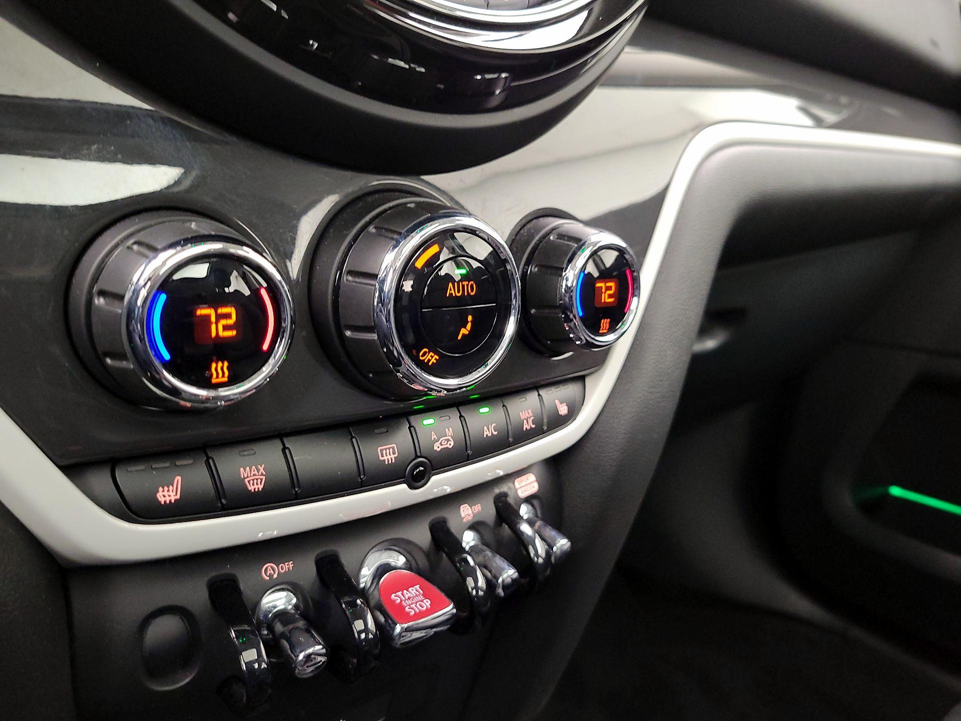 Thumbnail: 2020 MINI Cooper Countryman - 16