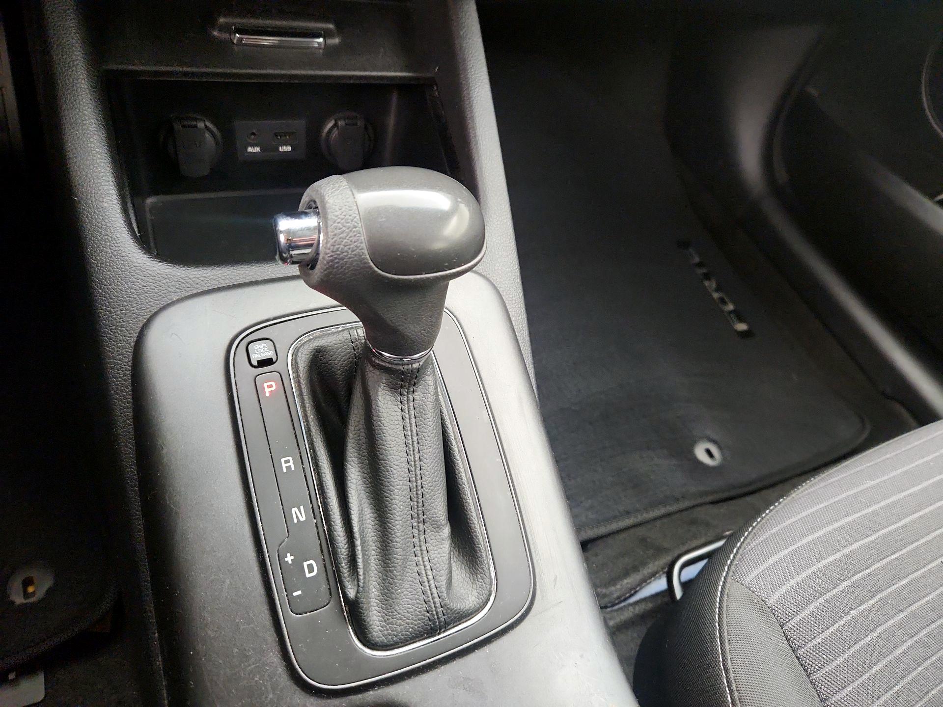 Thumbnail: 2014 Kia Forte - 16