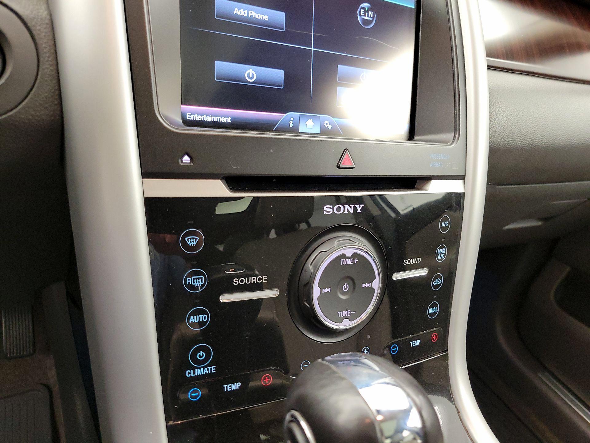 Thumbnail: 2014 Ford Edge - 17