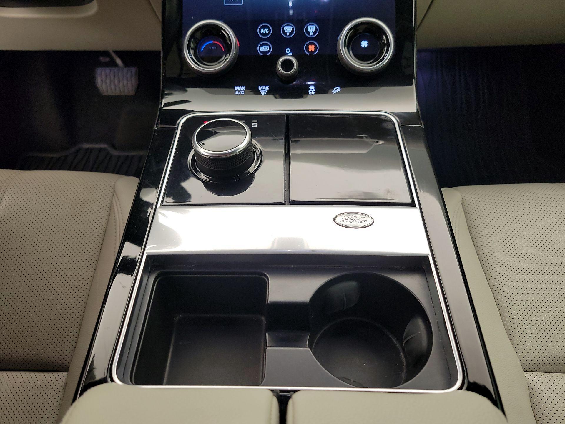 Thumbnail: 2020 Land Rover Range Rover Velar - 18