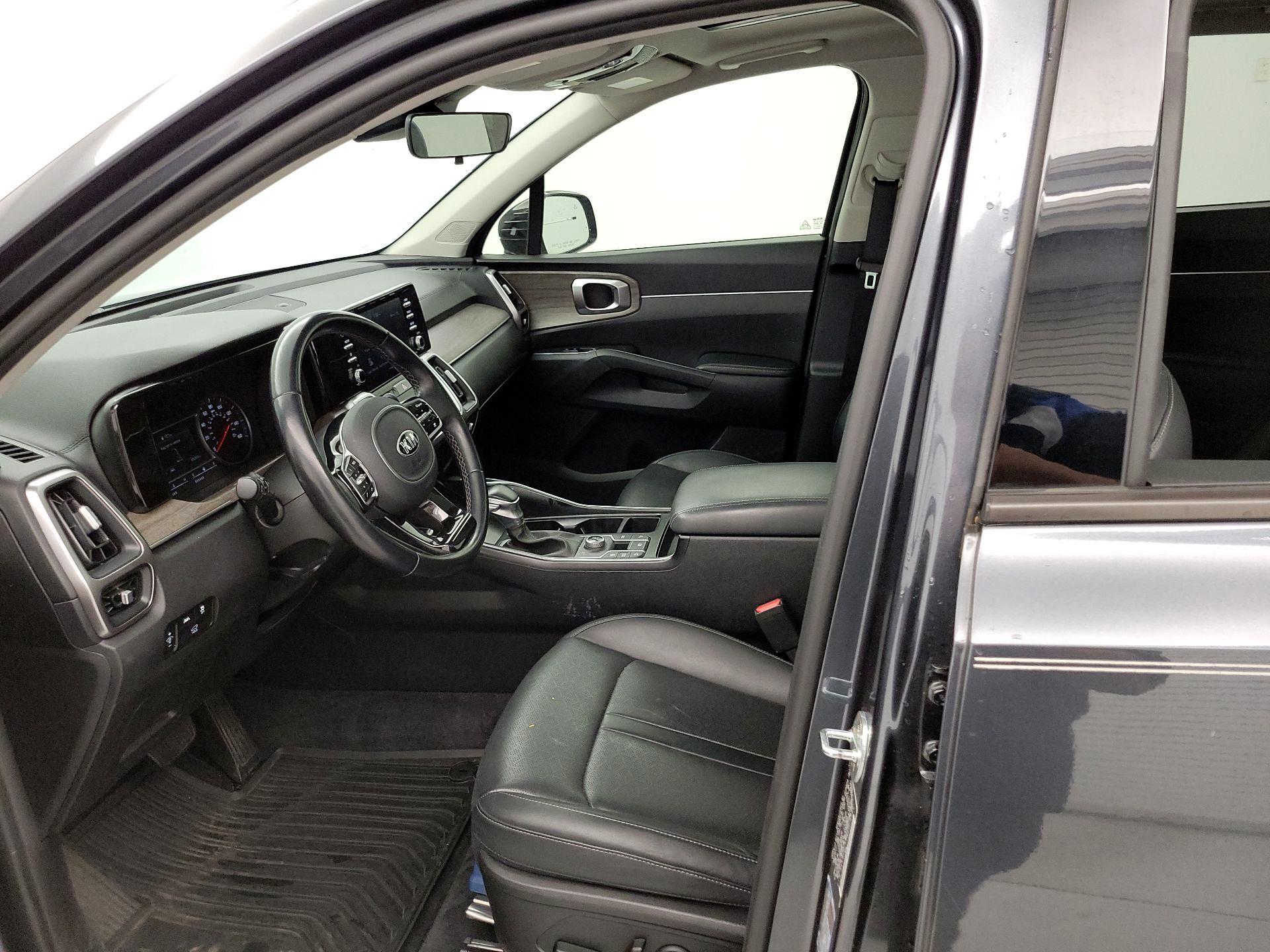 Thumbnail: 2021 Kia Sorento - 11