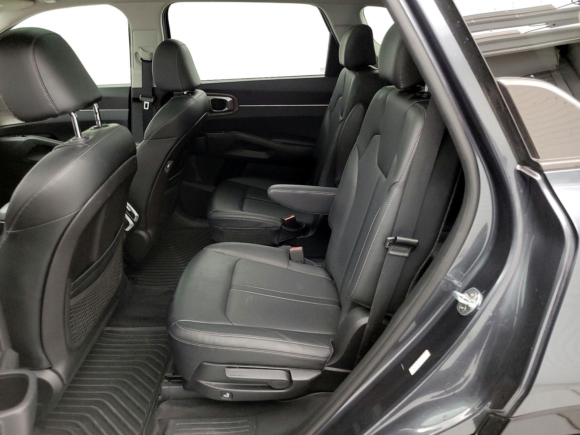 Thumbnail: 2021 Kia Sorento - 20