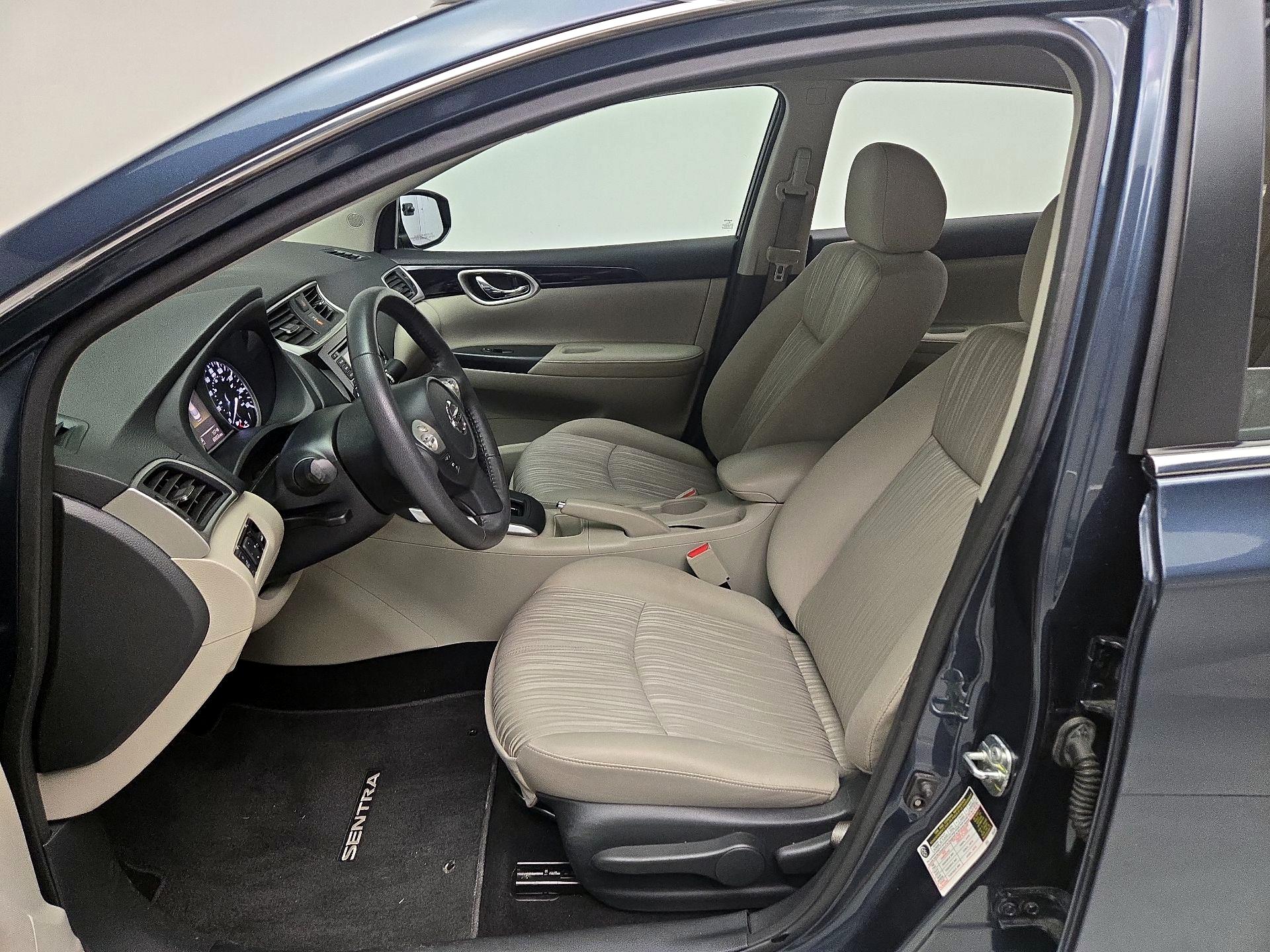 Thumbnail: 2017 Nissan Sentra - 11