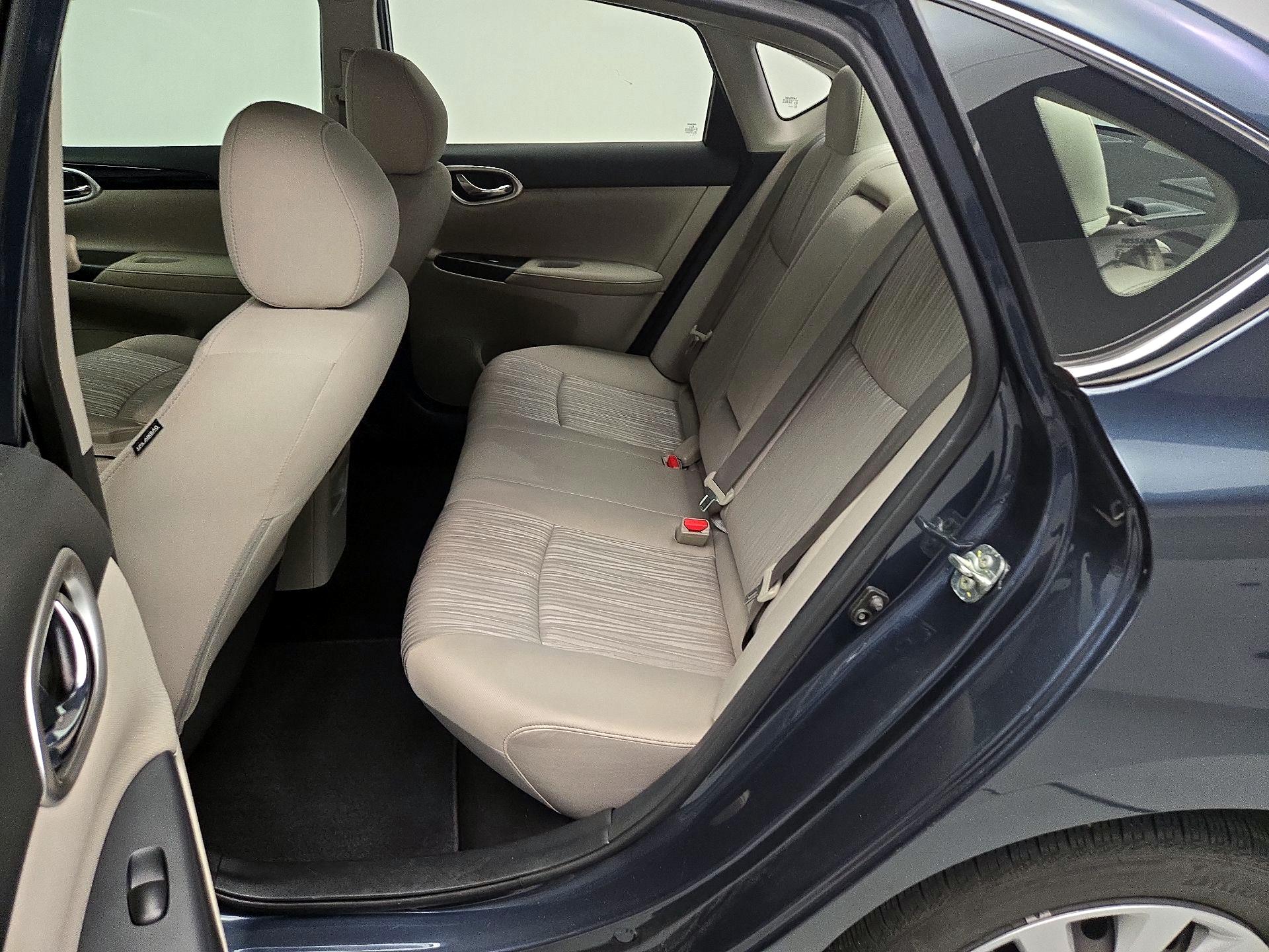 Thumbnail: 2017 Nissan Sentra - 19