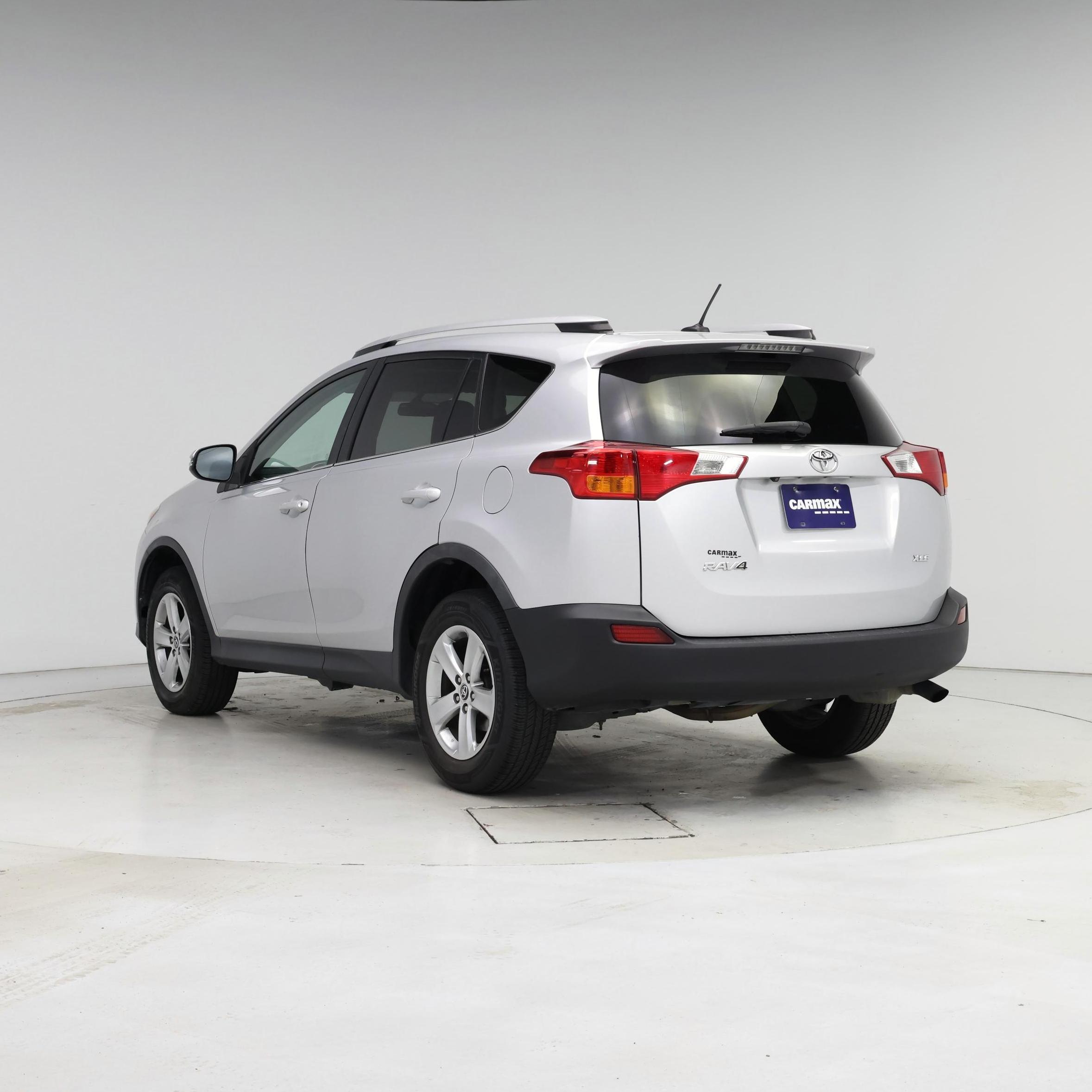 Thumbnail: 2015 Toyota RAV4 - 2