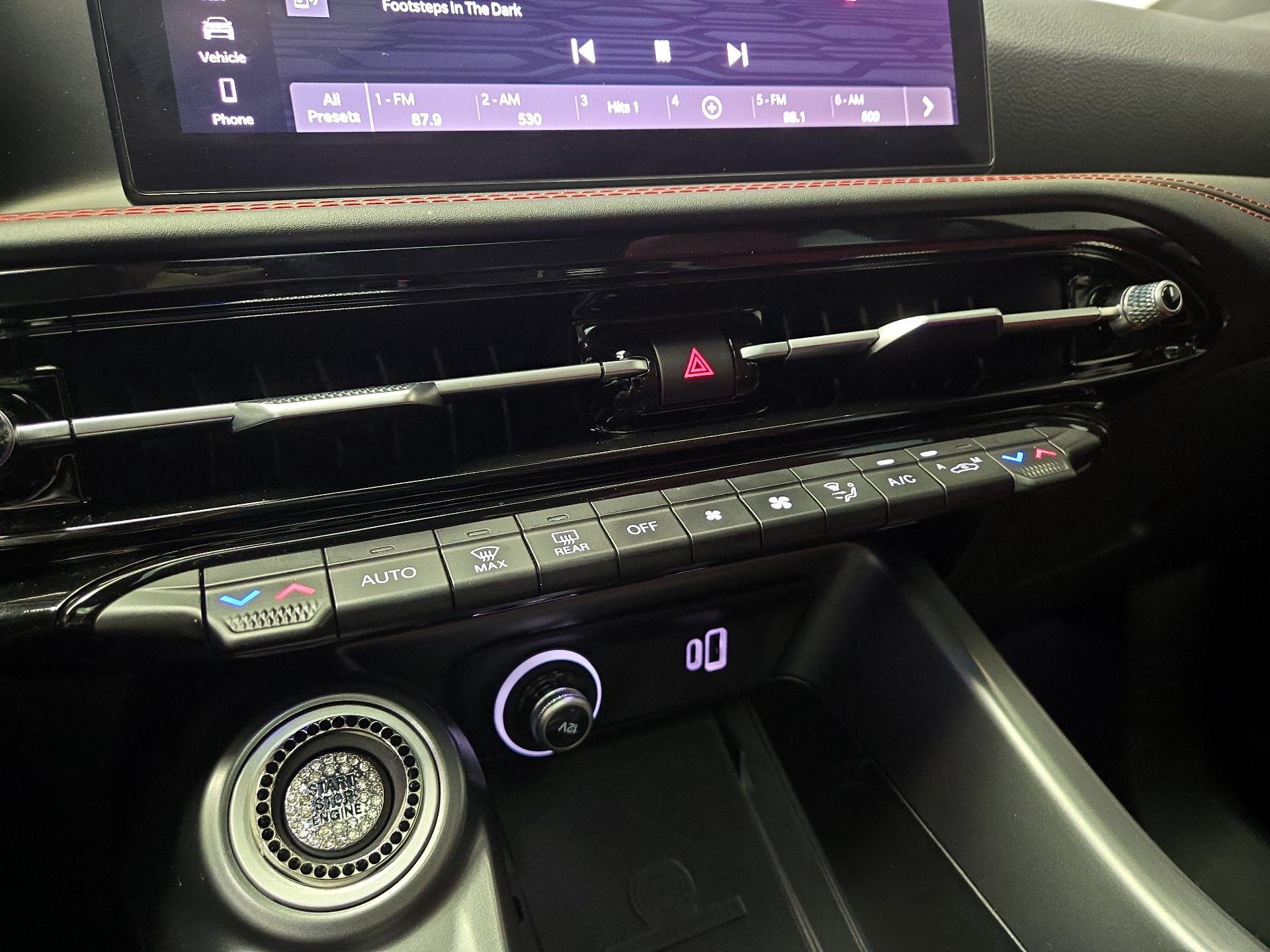 Thumbnail: 2023 Dodge Hornet - 17