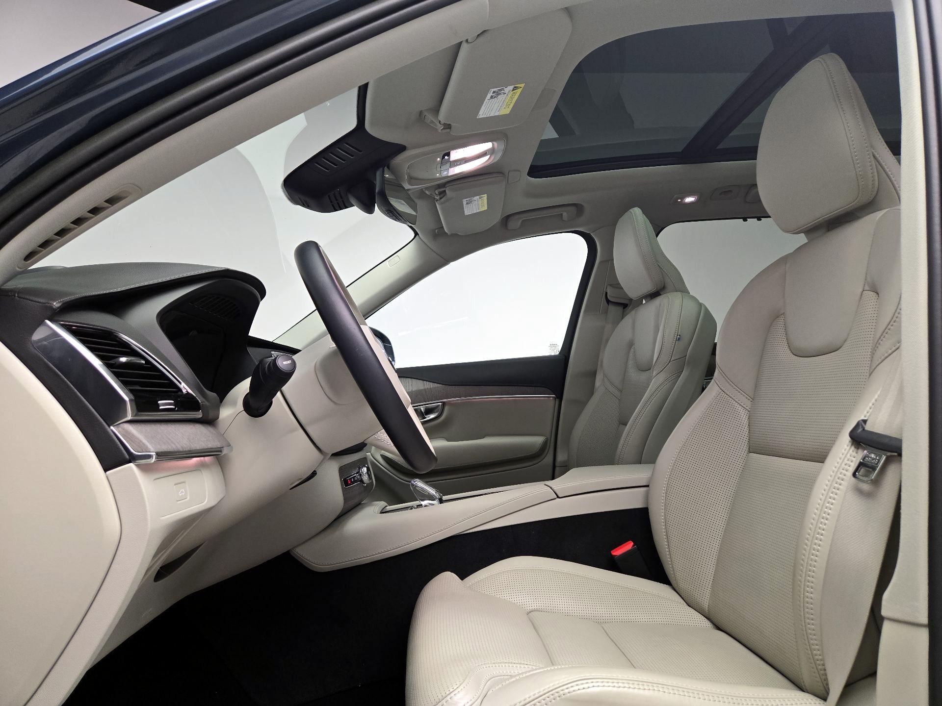 Thumbnail: 2023 Volvo XC90 - 20