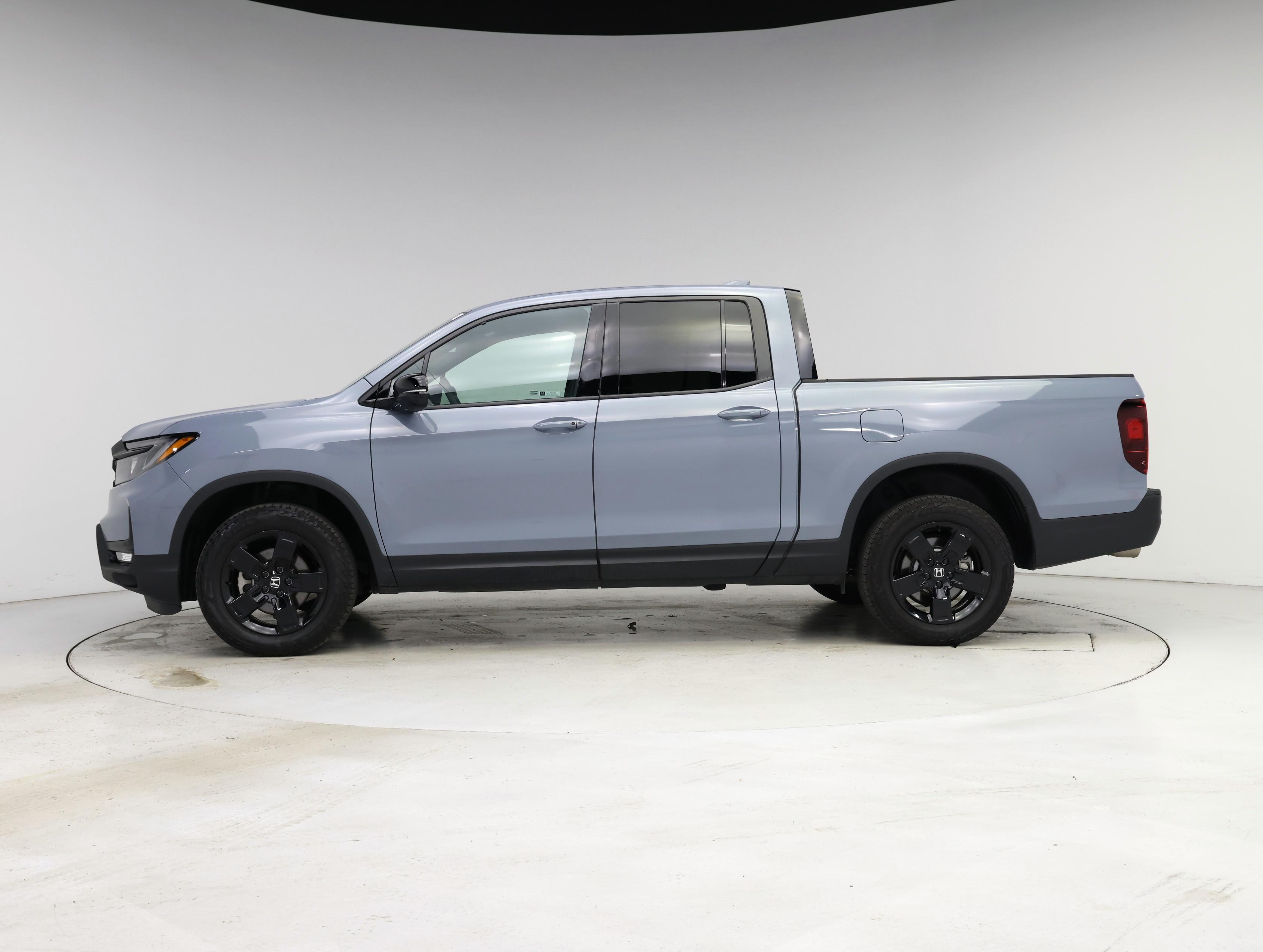 Thumbnail: 2025 Honda Ridgeline - 3