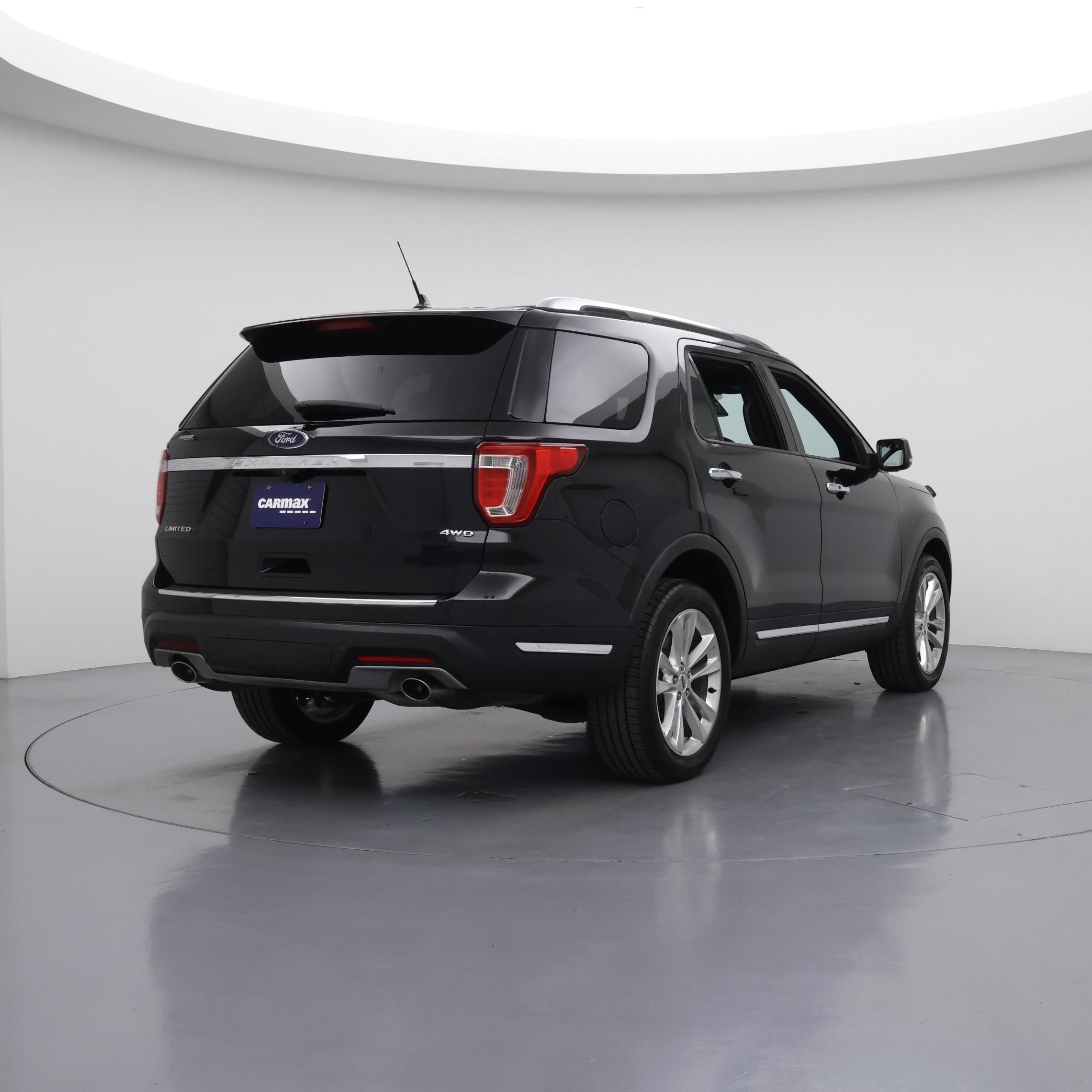 Thumbnail: 2018 Ford Explorer - 8